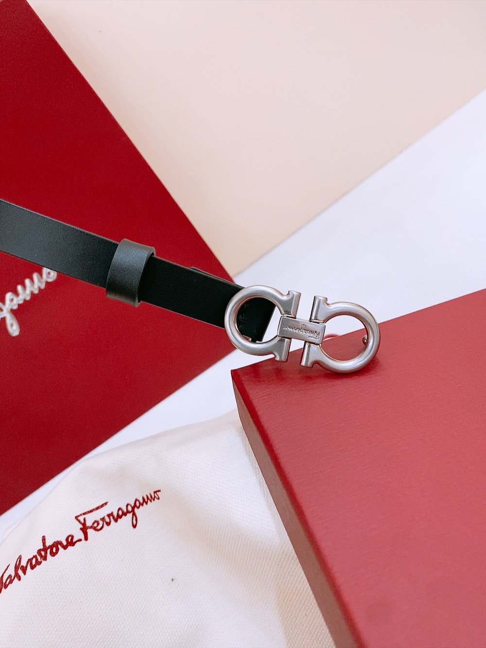 Stylish 1.5 cm Classic Gancio Belt in Smooth Bullskin for Ms. Filagemu’s Ceremony - 图片 3
