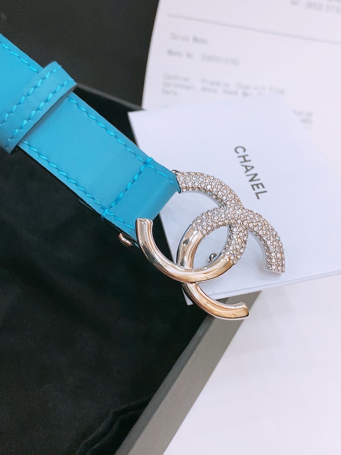 -Chanel 小牛皮 与 羊皮 黄铜金属 手感柔软 舒适 2.0cm 
