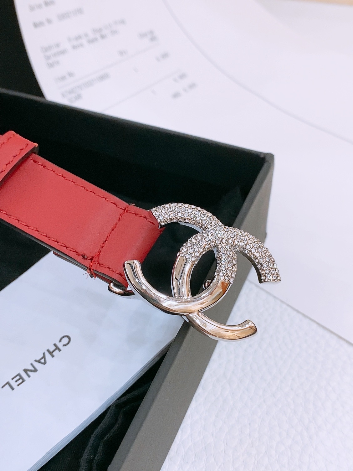 -Chanel 小牛皮 与 羊皮 黄铜金属 手感柔软 舒适 2.0cm 