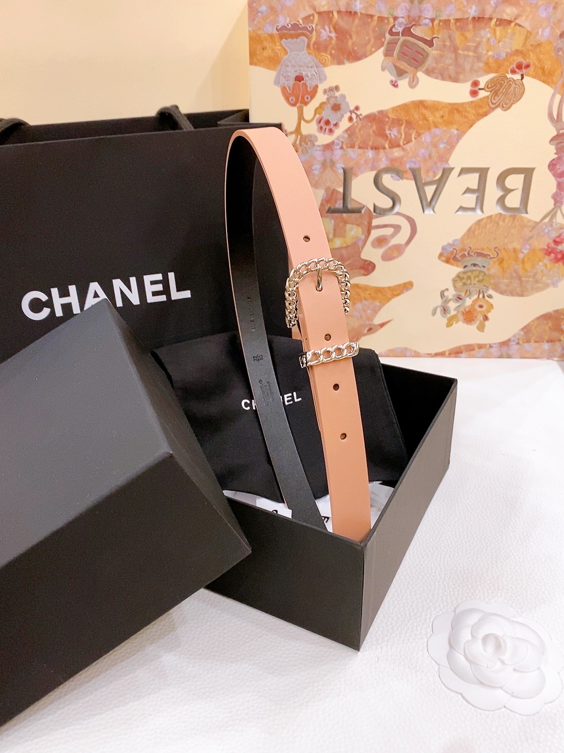 -香奶奶
Chanel 链条针扣 进口小牛皮腰带 黄铜金属 手感柔软 细腻 2.0cm