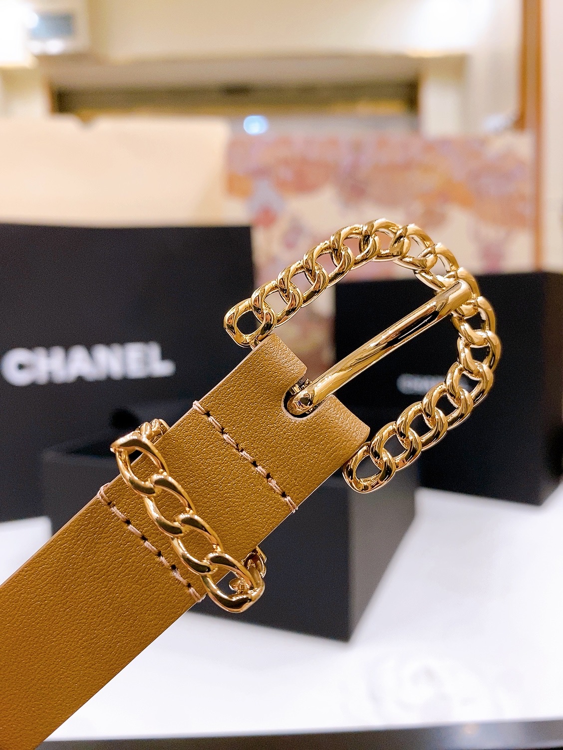 -香奶奶
Chanel 链条针扣 进口小牛皮腰带 黄铜金属 手感柔软 细腻 2.0cm