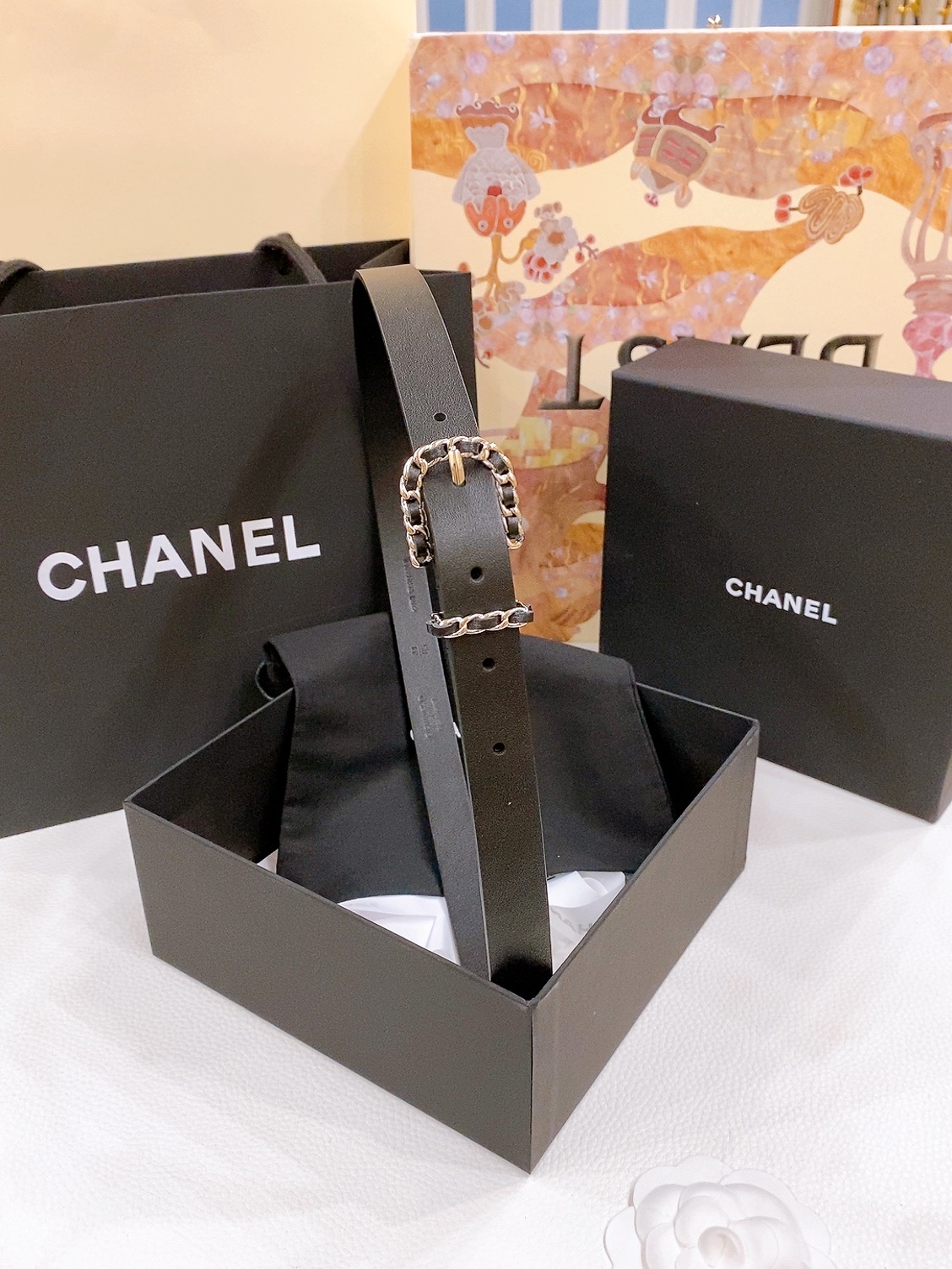 -香奶奶
Chanel 链条针扣 进口小牛皮腰带 黄铜金属 手感柔软 细腻 2.0cm