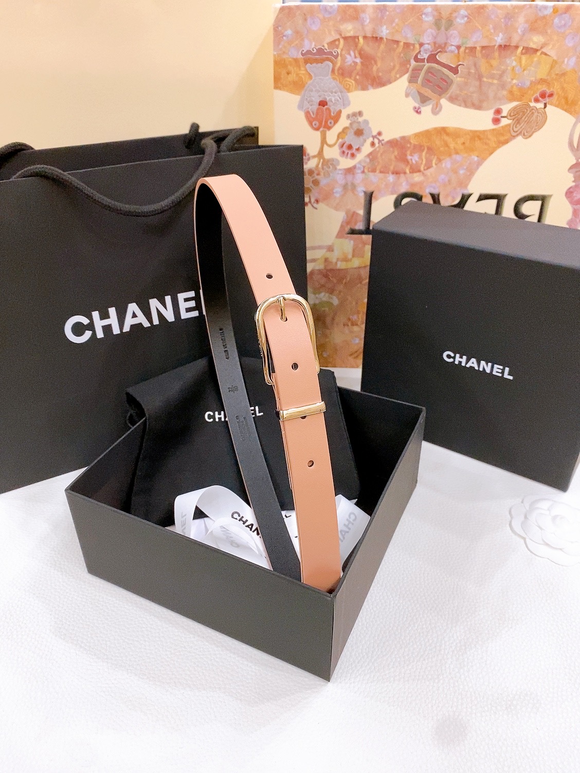 -香奶奶
Chanel 链条针扣 进口小牛皮腰带 黄铜金属 手感柔软 细腻 2.0cm