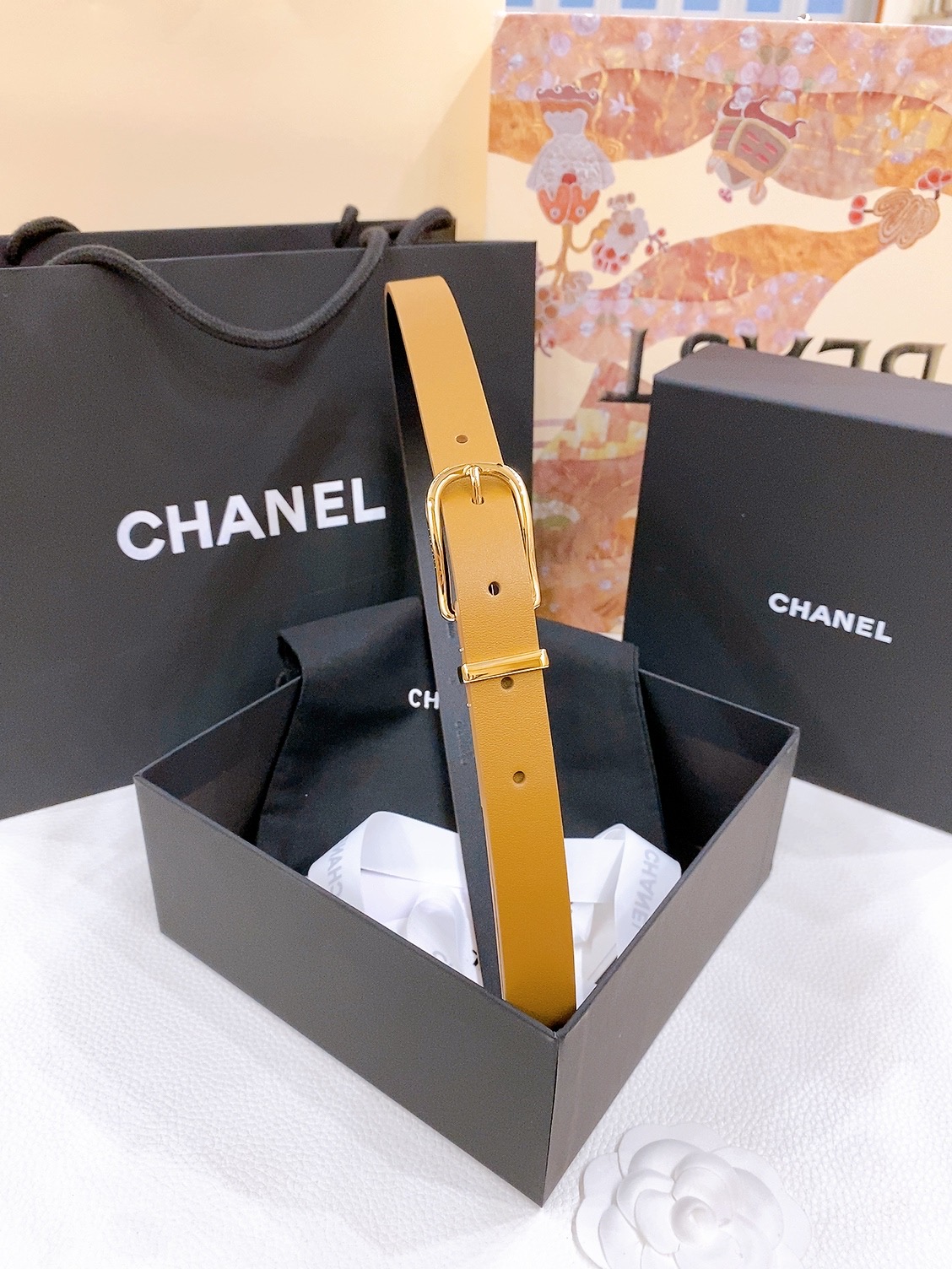 -香奶奶
Chanel 链条针扣 进口小牛皮腰带 黄铜金属 手感柔软 细腻 2.0cm