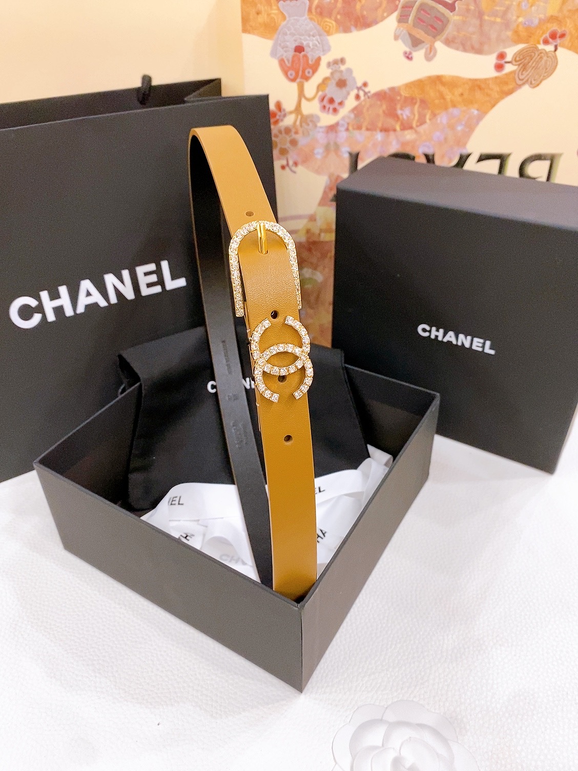 -香奶奶
Chanel 针扣水钻 进口小牛皮腰带 黄铜金属 手感柔软 细腻 2.0cm