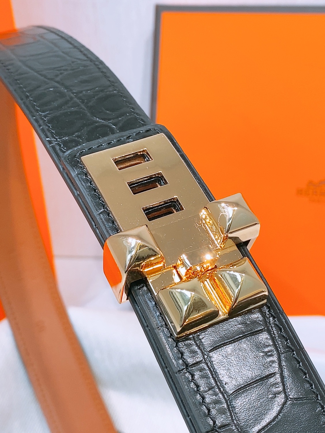 Hermès Collier de Chien 32mm Black Alligator Leather Belt with Gold Hardware 6 i1758042773130 560 0 4