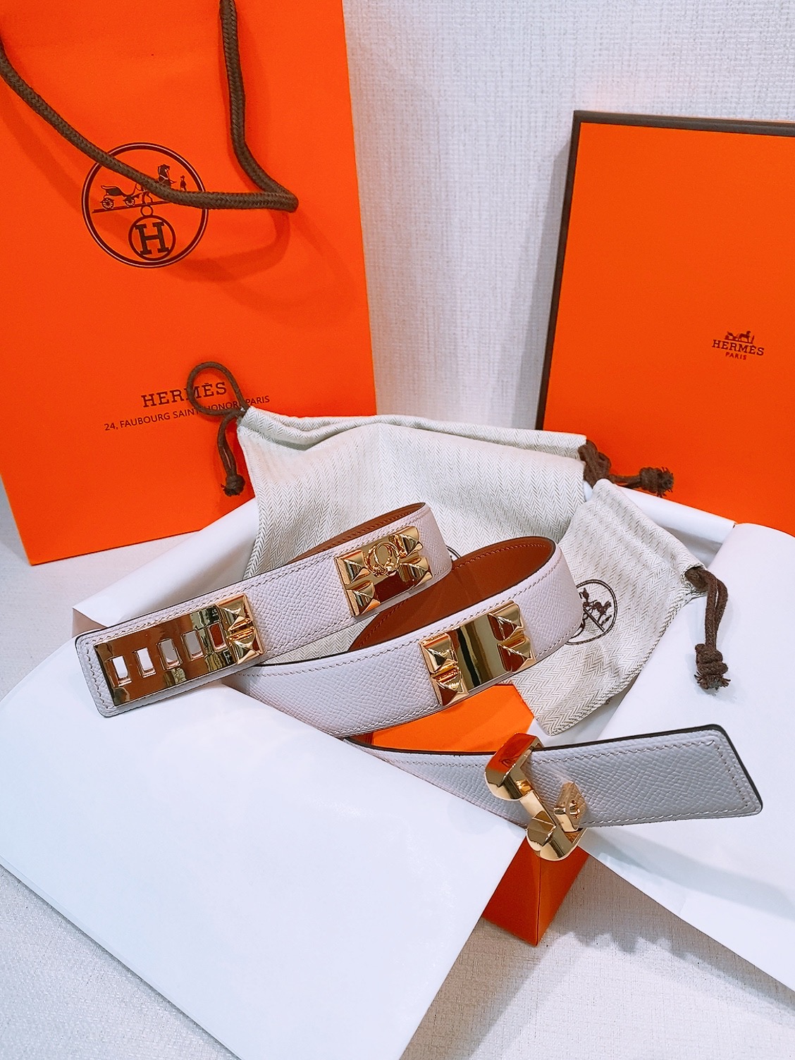 Hermès Collier de Chien White Epsom Leather Belt with Gold Hardware, 32 mm 2 i1758042798931 778 0 1