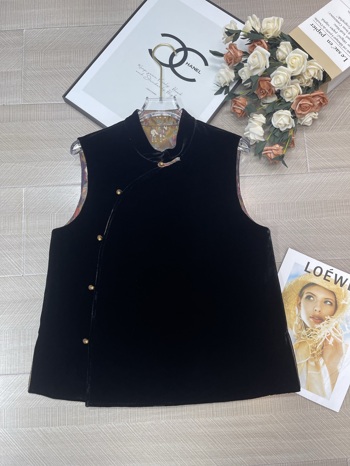 Elegant Velvet Vest, Sleeveless Reversible Mandarin Collar Top