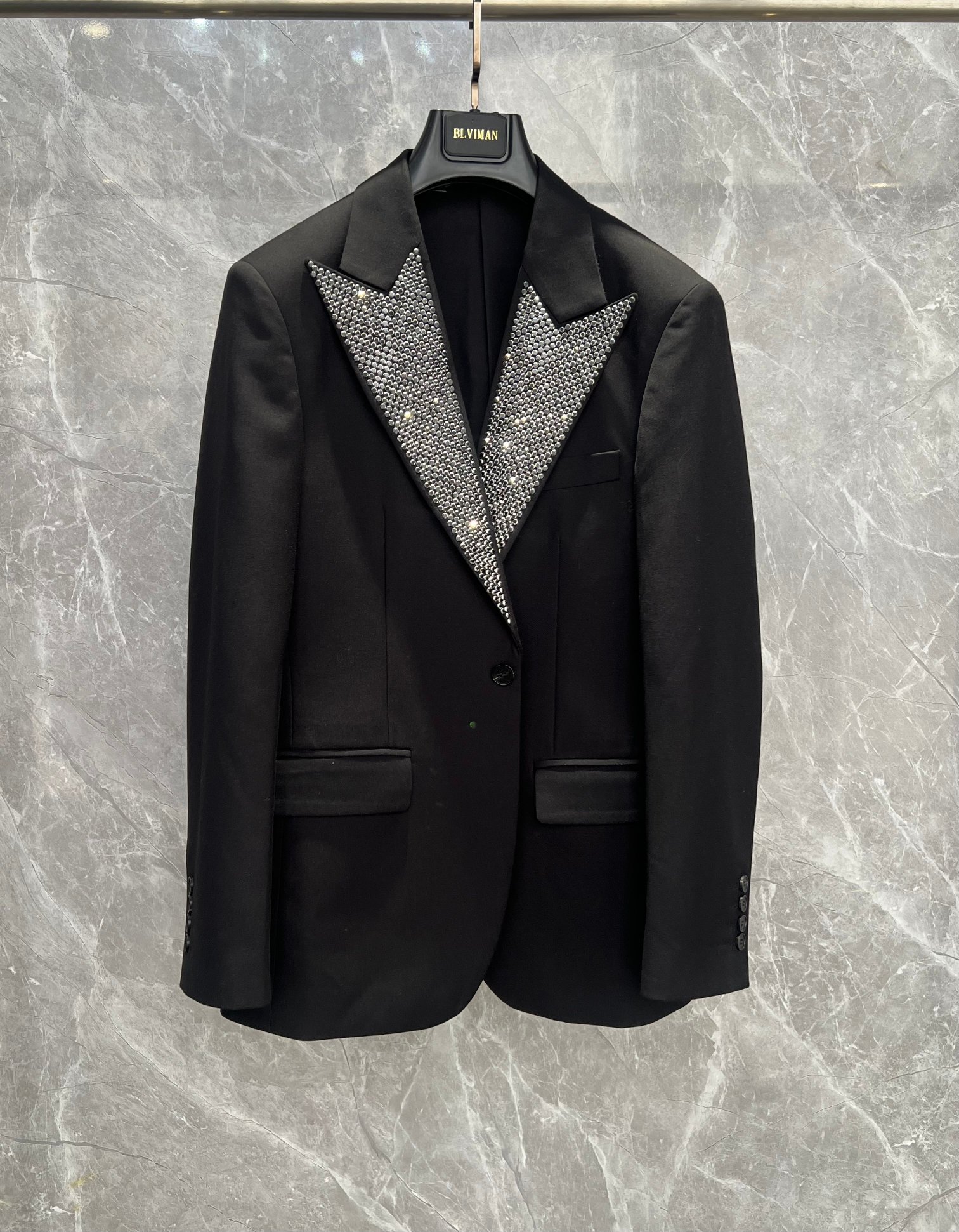 NO:720803,New style for autumn and winter Ba Xiaoman handmade diamond lapel suit jacket Size: 50 52 54 56 58, Balmain-clothing, balmain, jackets & coats, business suit,19860909秋冬新款 巴小曼手工镶钻戗驳领西装外套 码数: 50 52 54 56 58,巴尔曼-服装,balmain,jackets & coats,business suit,,Women's clothing