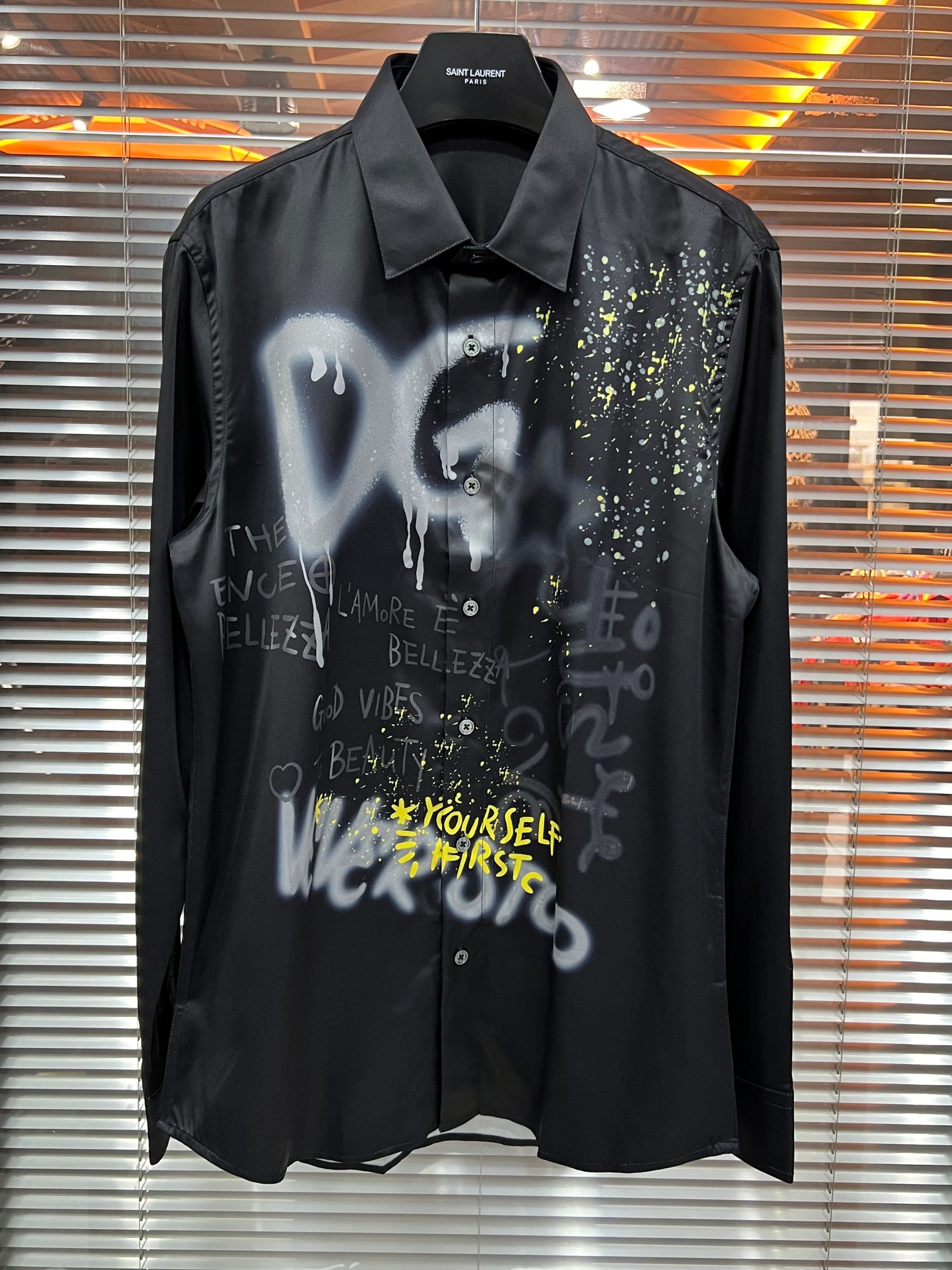 NO:853918,D&G26 new early autumn catwalk series black shirt size: 38 39 40 41 42, Dolce & Gabbana-clothing, Dolce&Gabbana, Dolce&Gabbana, shirts,19860909D&G26早秋新款走秀系列黑色衬衫 码数:38 39 40 41 42,杜嘉班纳-服装,Dolce&Gabbana,Dolce&Gabbana,shirts,,Women's clothing
