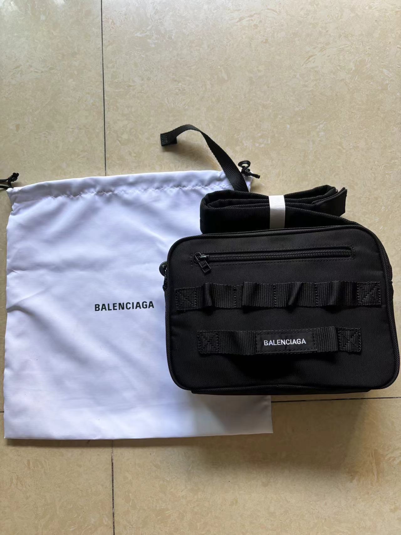 Balenciaga Sacs À Bandoulière & À Épaule