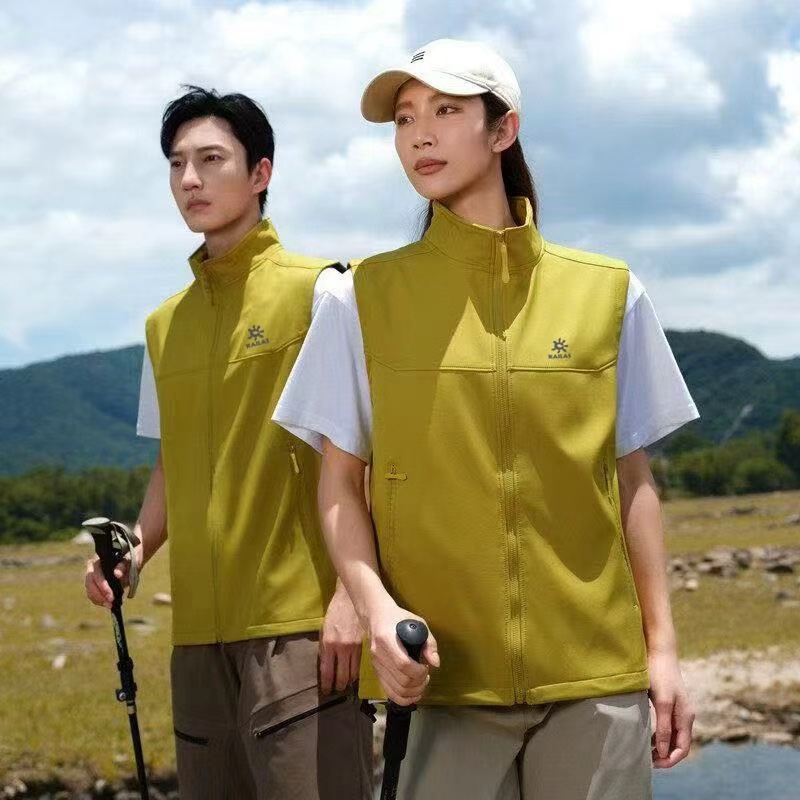 💰110 刺绣款 高品质雪梨纸精包装
KAILAS/凯乐石26春季新款！男士户外运动休闲防风防水刺绣背心马甲！掌柜力荐！线上线下同步！区别市面通货！经典百搭不挑人！日常通勤户外运动徒步爬山必备款！胸前精致的小太阳刺绣！上身好看！完全不挑人系列！耐磨耐穿！喜欢的别错过！

颜色黑色绿色藏青黄色冰蓝色
尺码M-4XL（尺码表见图九）

