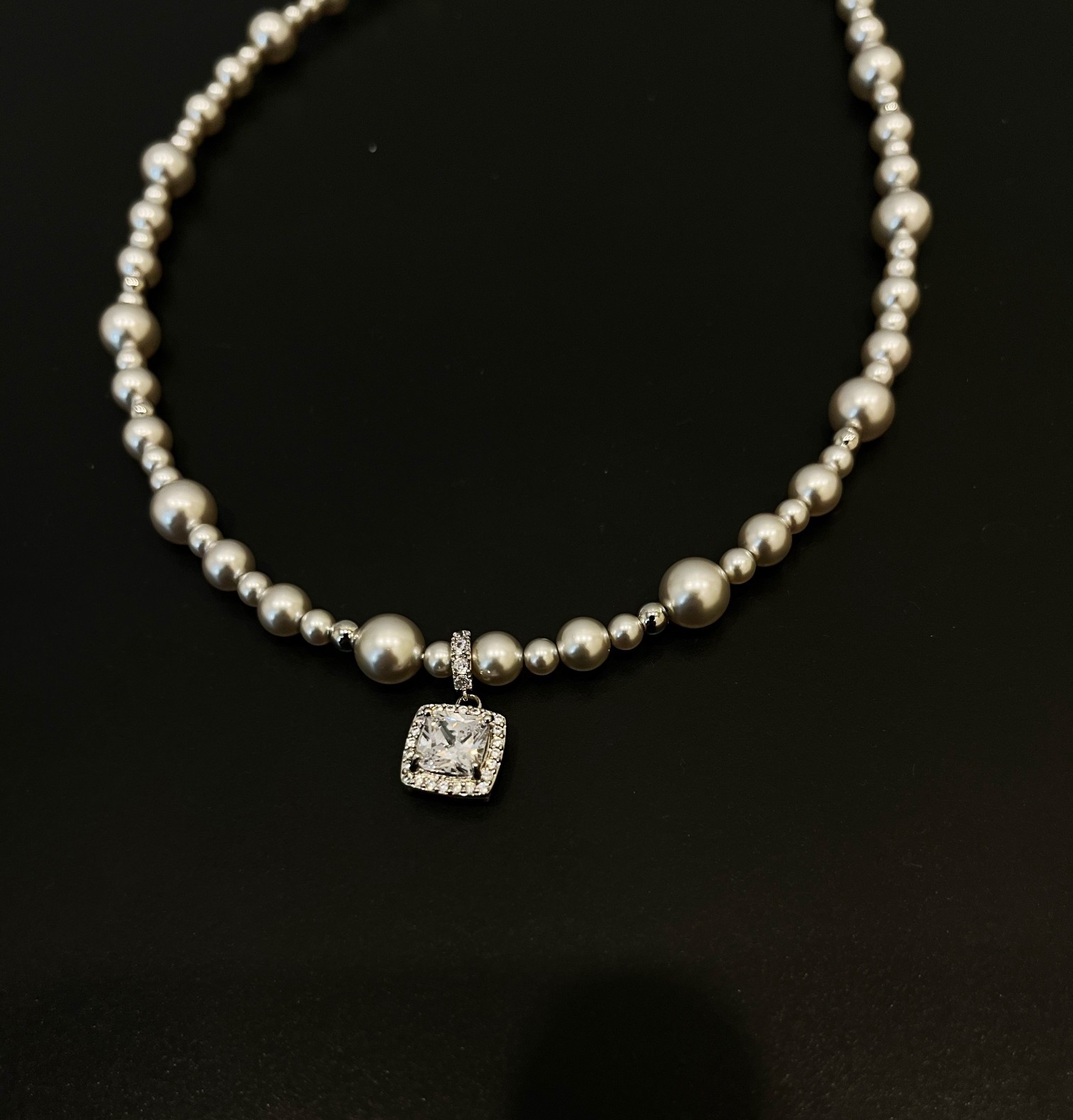 allowing it to be paired with other necklaces - Comprehensive 7