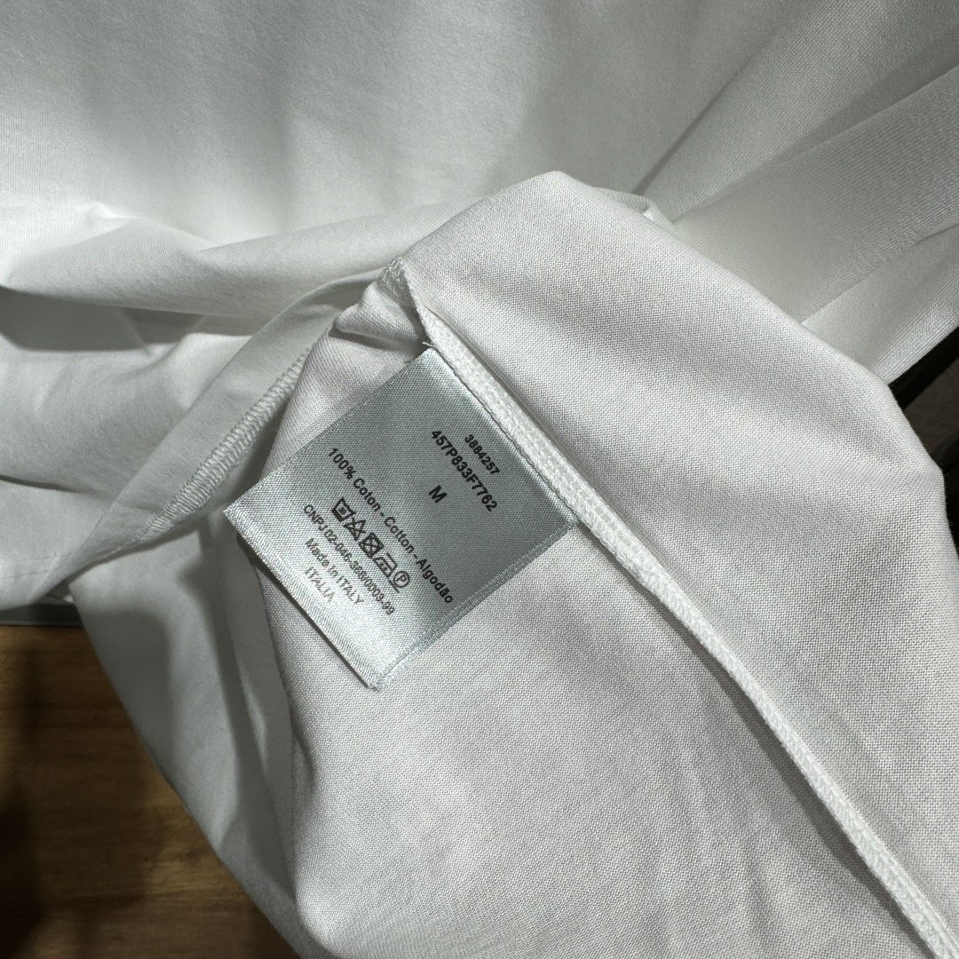 上新D#or标识细节棉质T恤衫订织全棉面料质感好面料舒适亲肤颜色:黑白色尺码:S-M-L-XL-XXL