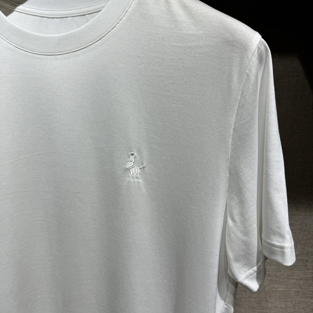 上新bel小狗标识刺绣细节棉质T恤衫订织全棉面料质感好面料舒适亲肤颜色:黑白色尺码:S-M-L-XL-X