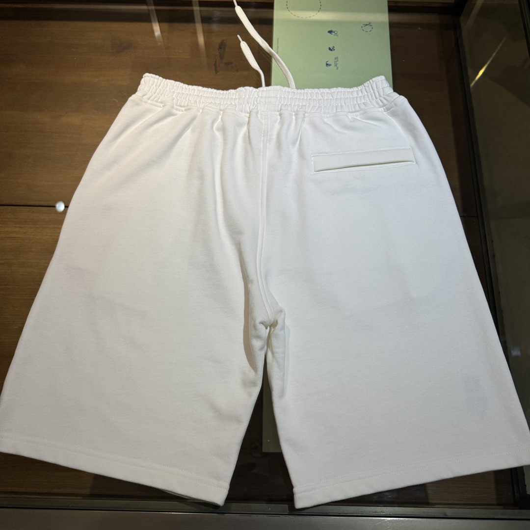 GV 己凡希 中裤服装 7