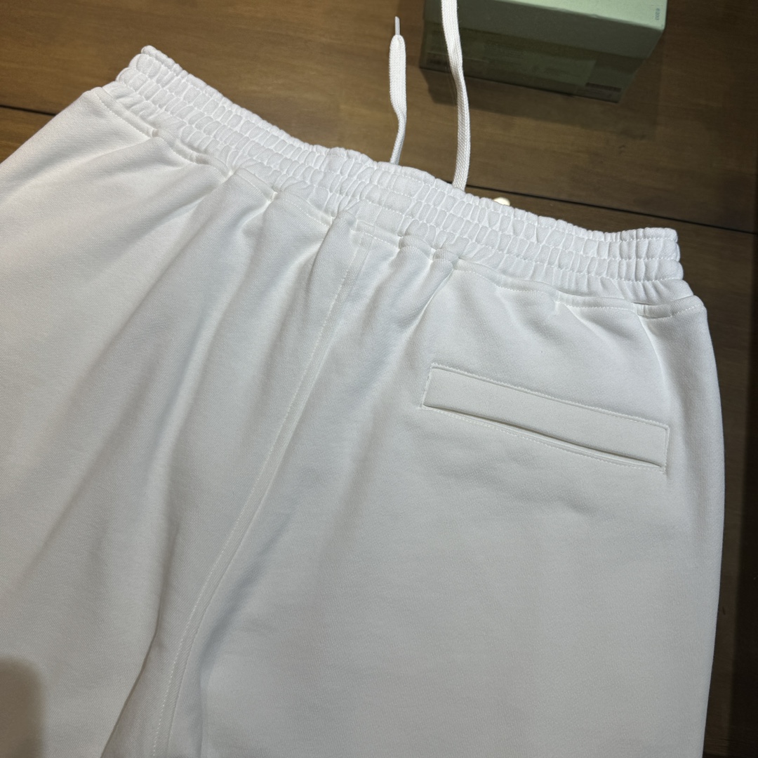 GV 己凡希 中裤服装 8