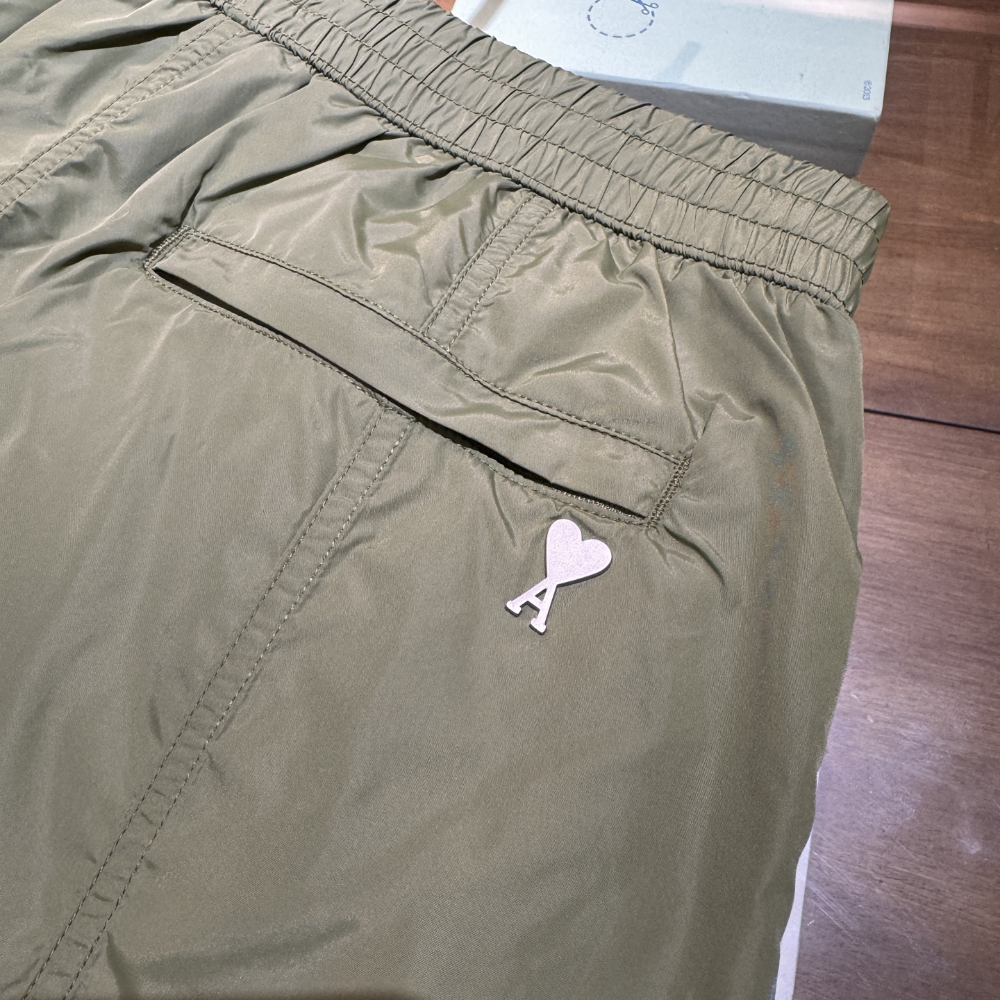 Fashionable P528 Sensor Skin Shorts with Techno-Sensitized Polyester Fabric and Stylish Details - 图片 8