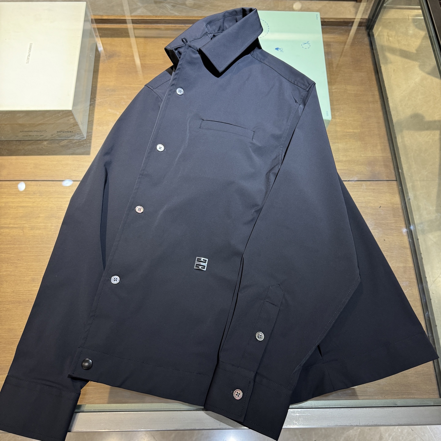 NO:509893,New, Gv 4G LOGO Detailed Technology-Sensing Polyester Fabric Button Single-layer Jacket. With elastic and comfortable wear, black, Size: S-M-L-XL-XXL.,, jackets & coats, alexander wang19860909上新,Gv 4G LOGO细节科技感聚酯纤维面料钮扣款单层夹克.带弹力穿着舒适,黑色,尺码:S-M-L-XL-XXL.,,jackets & coats,alexander wang,Men's clothing