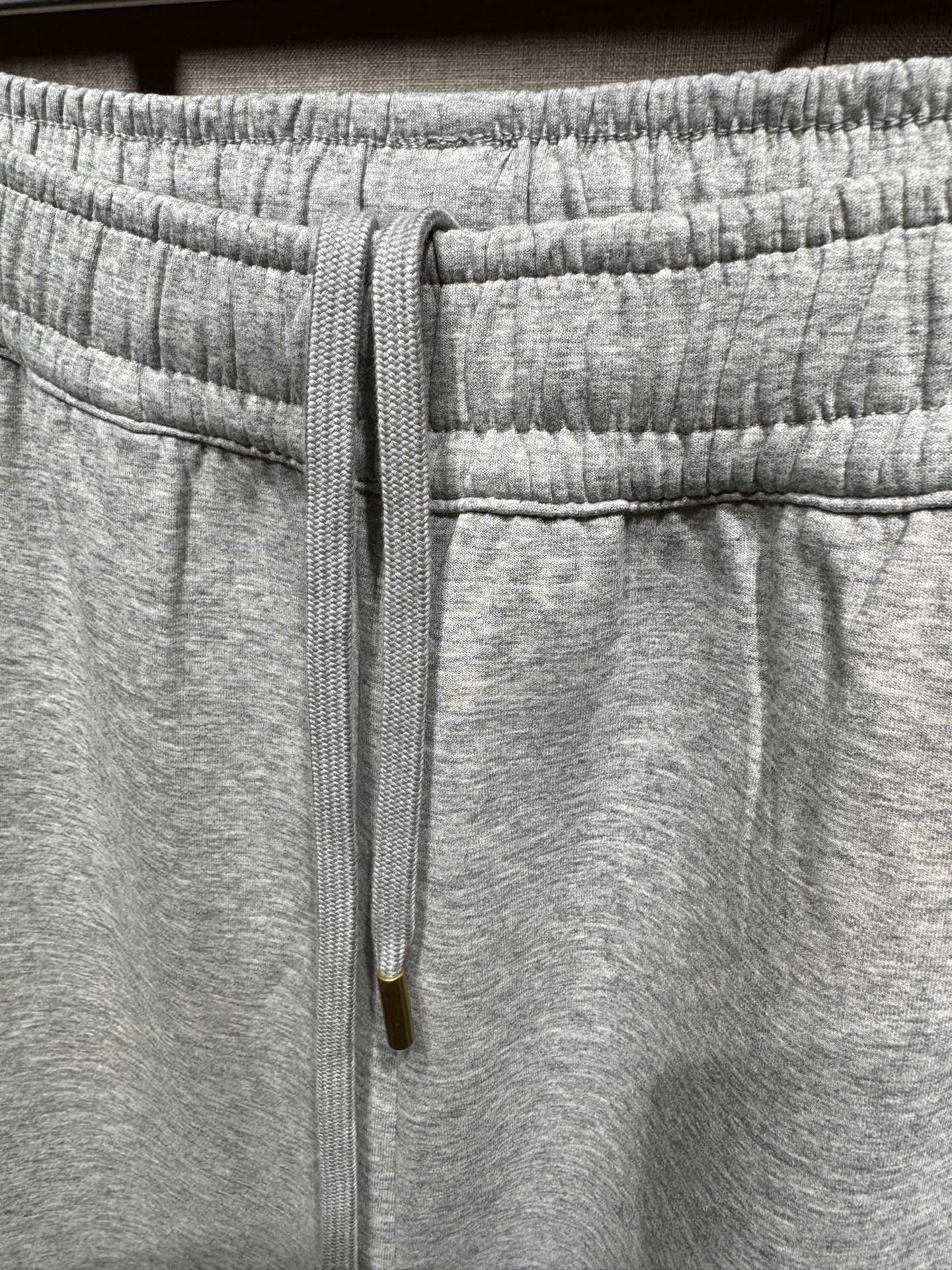 Versace Men's Space Cotton Relaxed Fit Elastic Waist Sweatpants 4 i1760291293776 8975 0 2