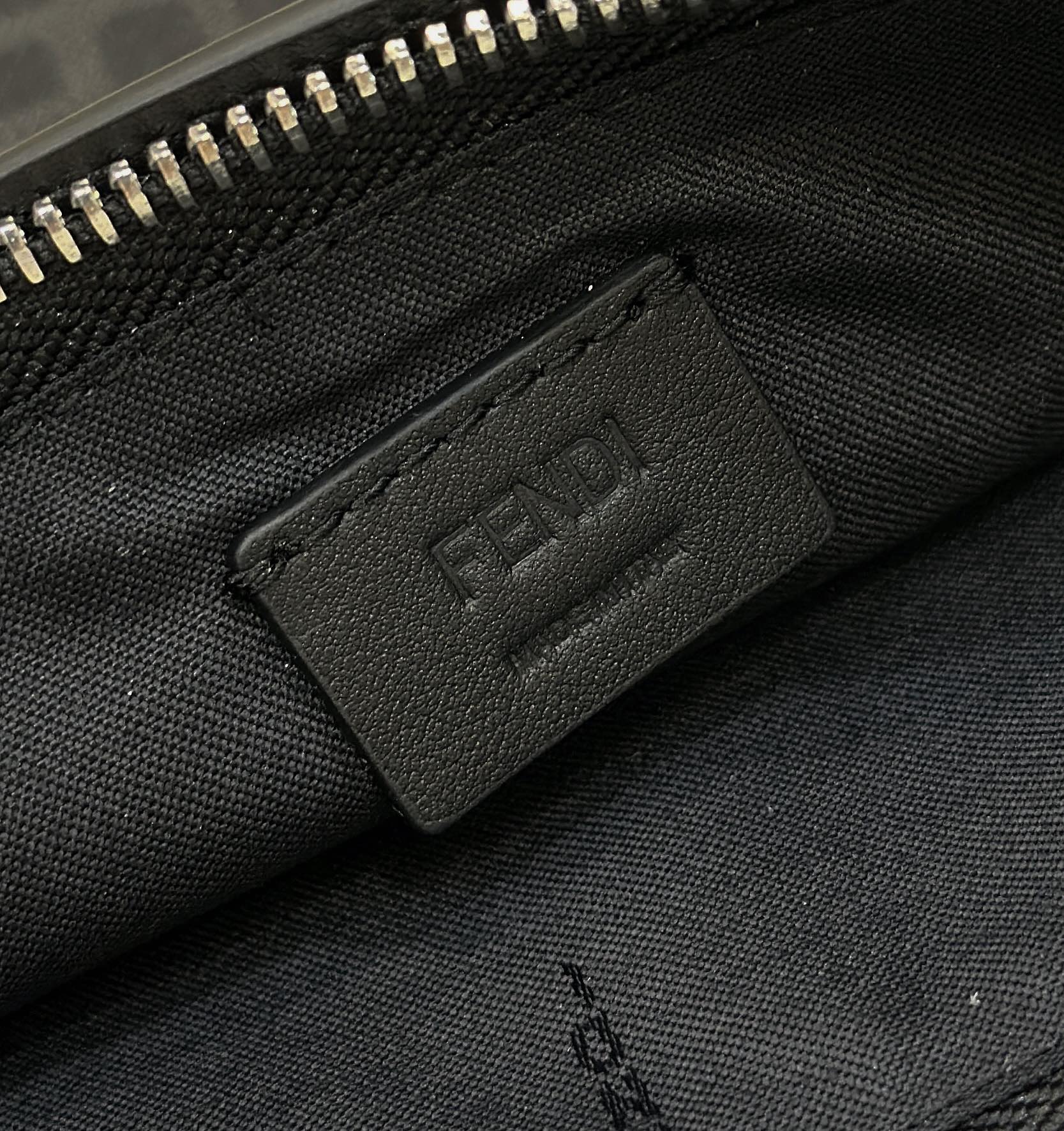 Fendi Roma Black Fabric Clutch with Leather Trim - 30x20 cm 8 i1712475856 962 7