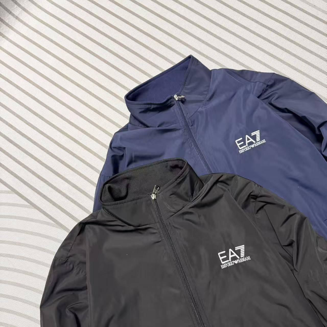 Alternative view of Jacket 02636