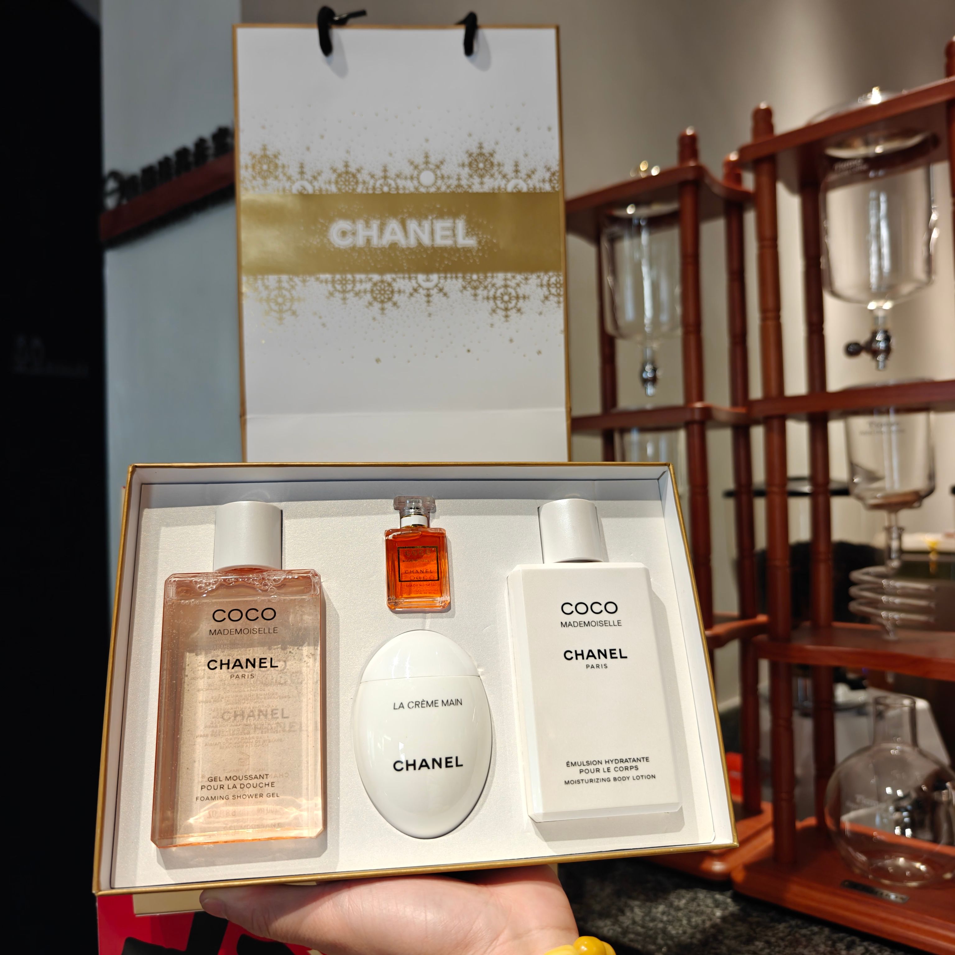 CHANEL Coco Mademoiselle 4-Piece Fragrance Set - Comprehensive 6