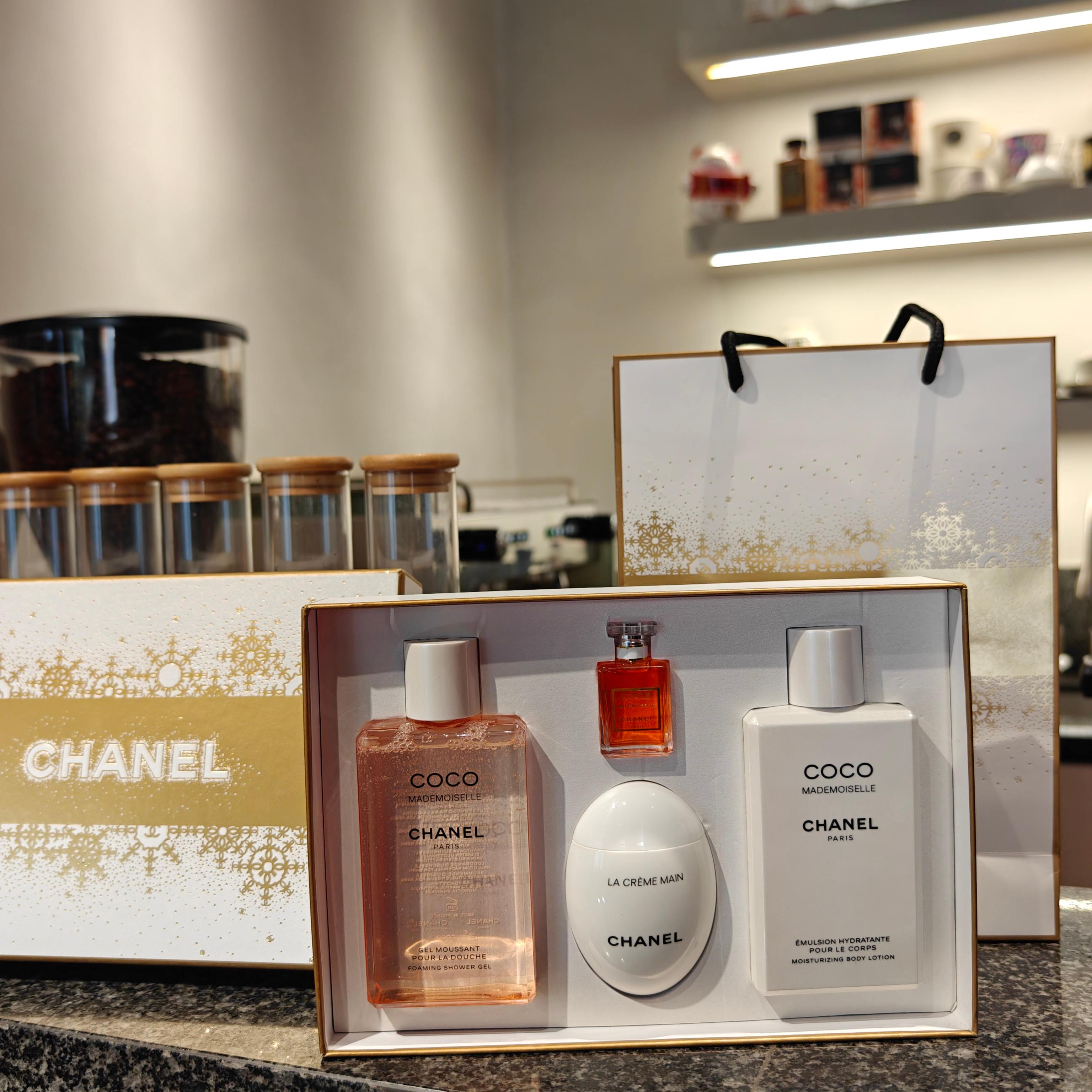 CHANEL COCO Fragrance 4-Piece Set - Comprehensive