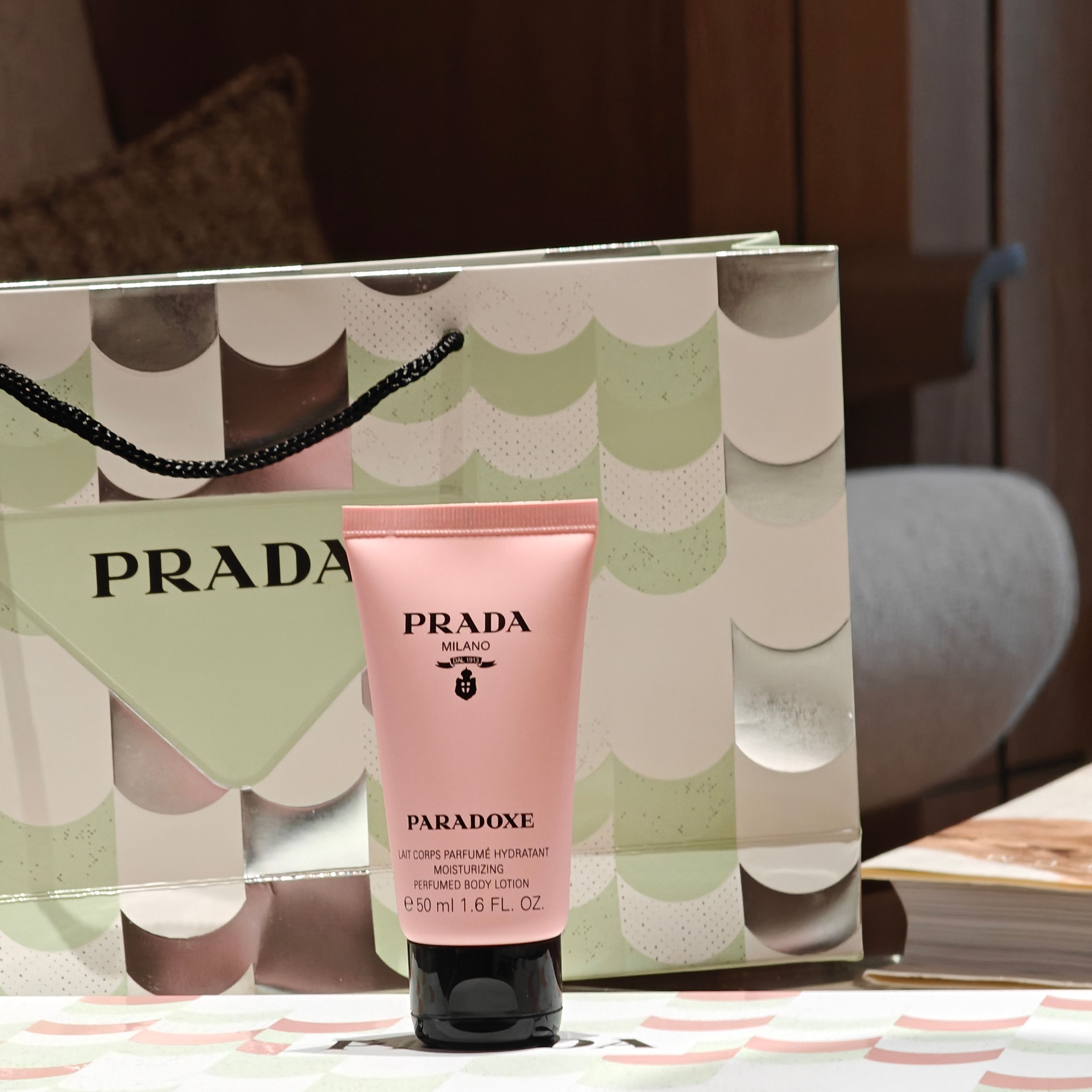 PRADA我本莫测香氛身体乳迷你50ml,便携小支恰到好处,随身收纳、出行携带毫无负担 2