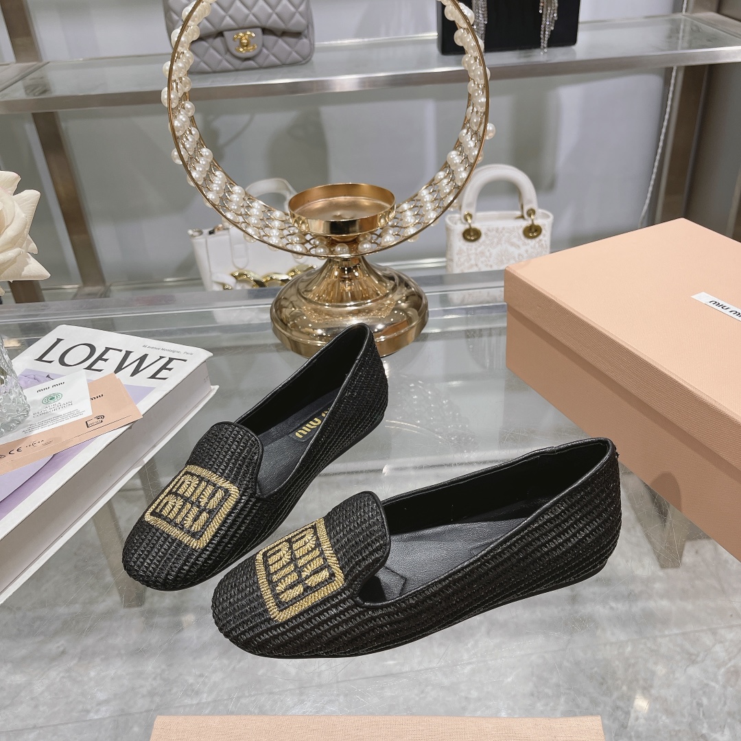 zapatillas de fábrica - miu miu miu bordado hierba rafia plana zapatos individuales Miu ballet plana