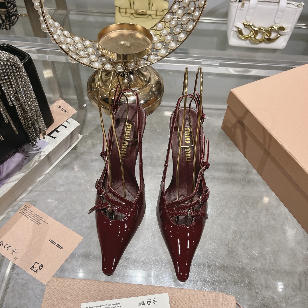MiuMiu Zapatos Sandalias Laca Colección primavera – verano Fashion