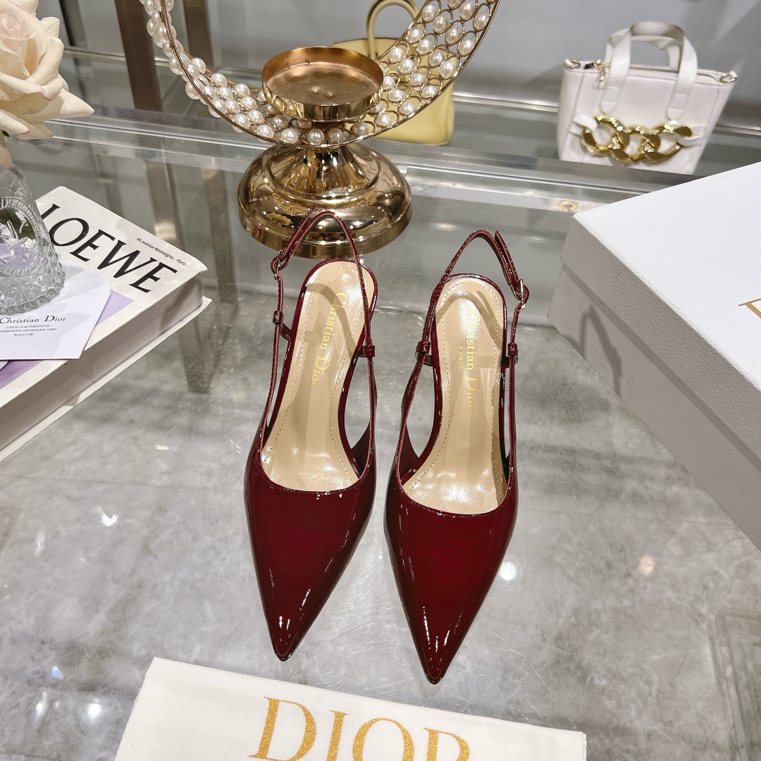 Dior Zapatos de tacón alto Sandalias Trabajo abierto Laca Colección de verano