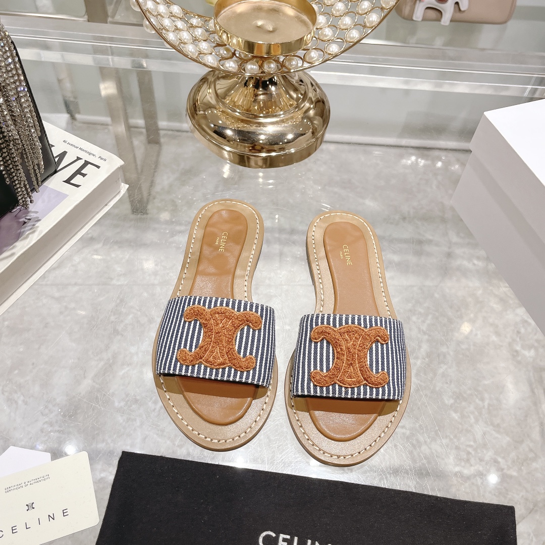 Celine 2025 Spring/Summer New Embroidered Beach Sandals Comfortable and Stylish 1 Celine 2025 Spring/Summer New Embroidered Beach Sandals Comfortable and Stylish