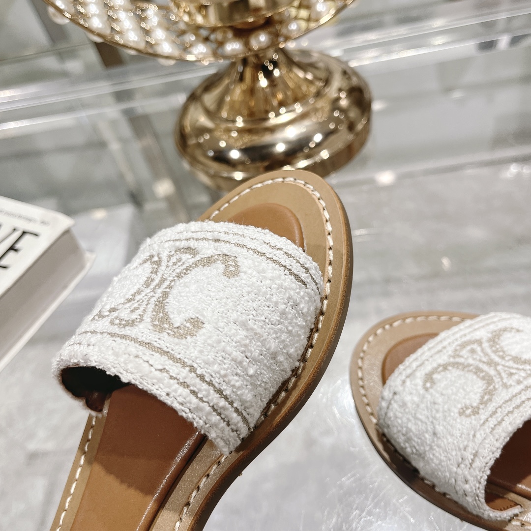 Celine 2025 Spring/Summer Women's Embroidered Logo Beach Slides 8 i1717261872 3890 1