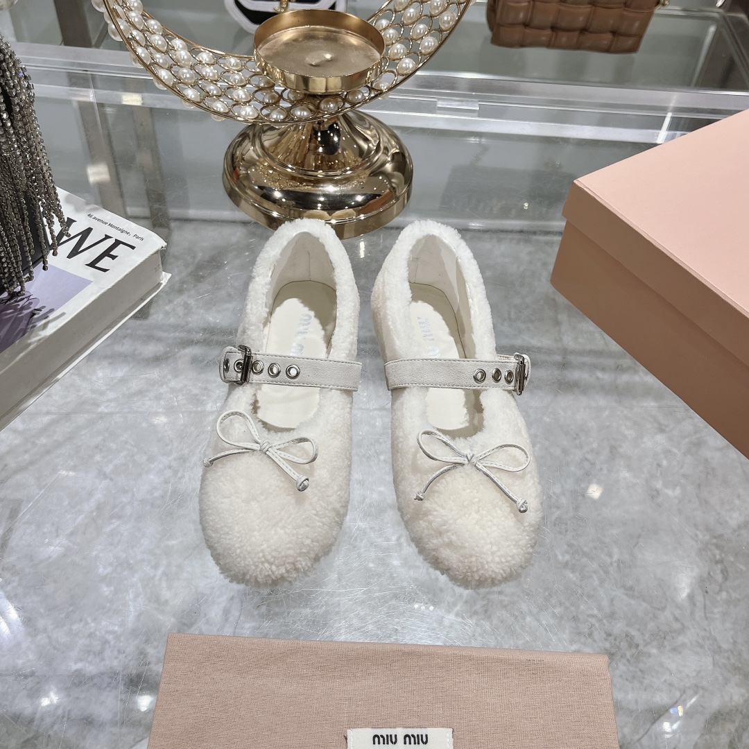 MiuMiu Loafers Einlagige Schuhe Baumwolle Wolle Herbst/Winter Kollektion