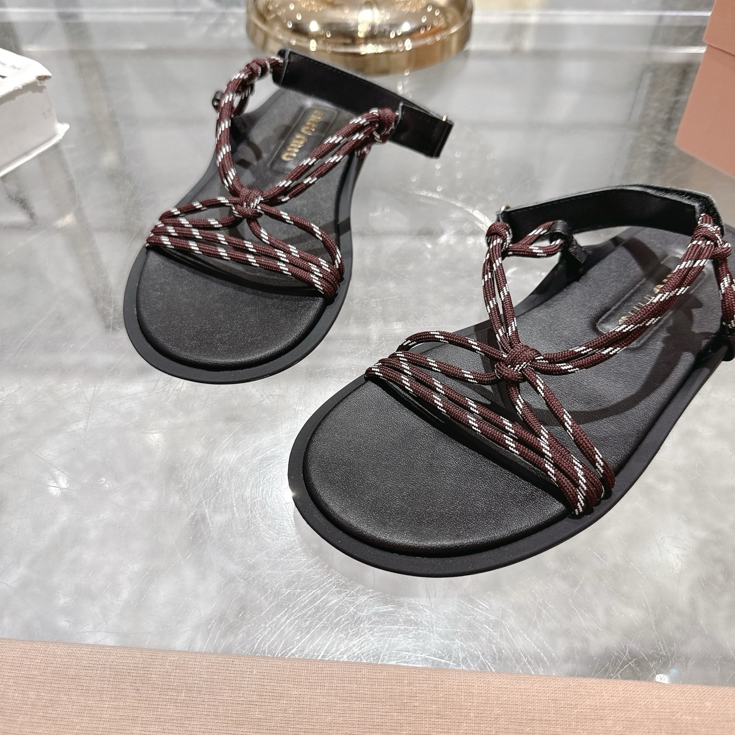 Miu Miu 2025 Spring/Summer New Toe Sandals - Stylish & Comfortable 8 i1743056474081 8819 0 6
