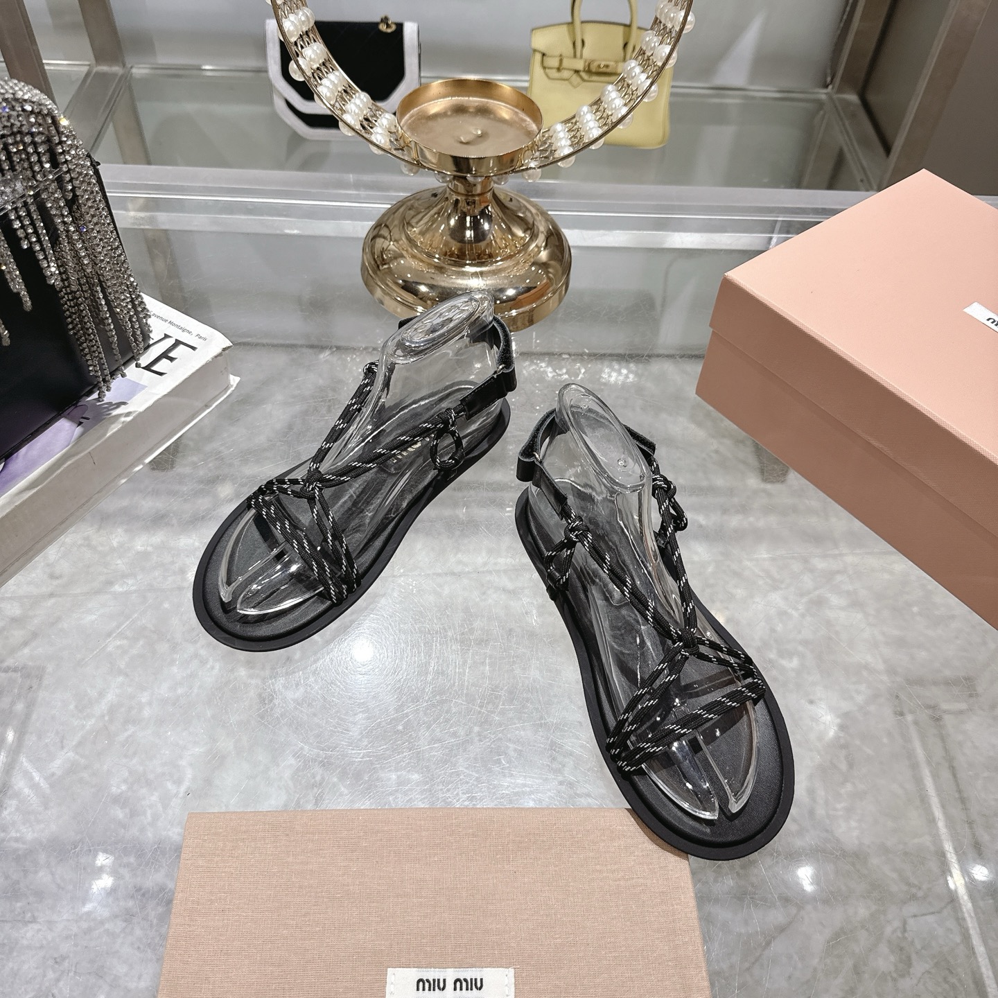 Miu Miu SS25 New Arrival Thong Sandals - Stylish Summer Essential 1 Miu Miu SS25 New Arrival Thong Sandals - Stylish Summer Essential