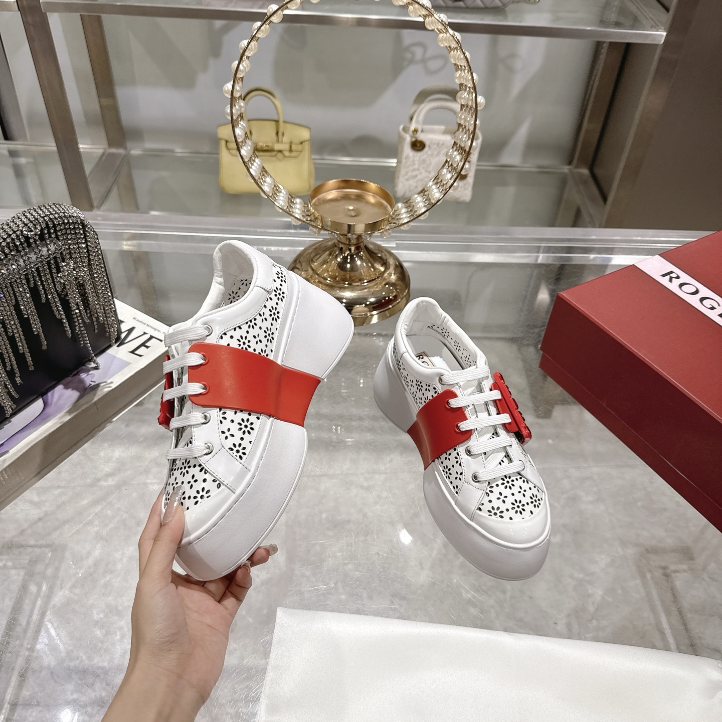 RV-Inspired White Leather Sneakers with Crystal Buckle and Platform Sole 7 i1743834067229 9544 0 4