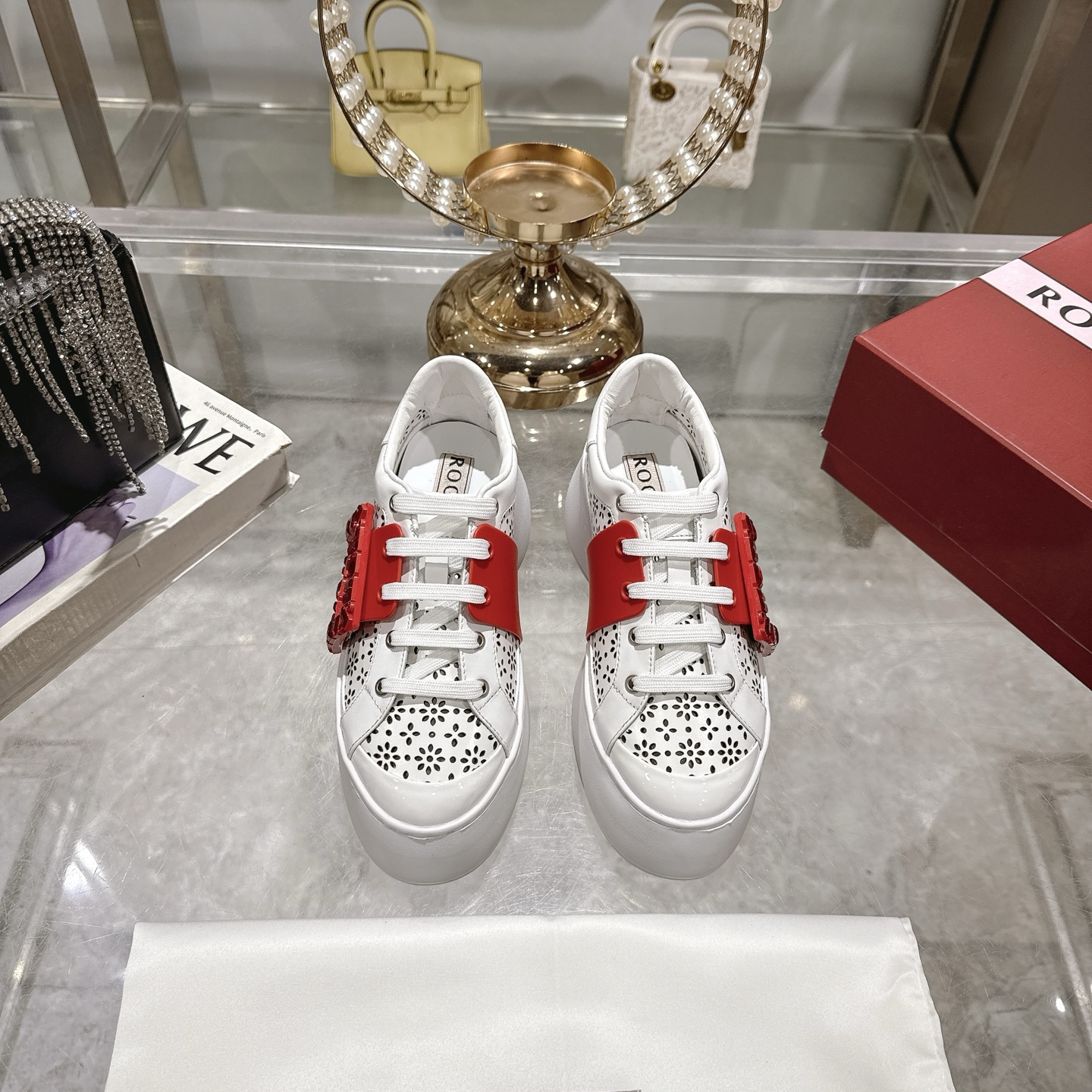 RV-Inspired White Leather Sneakers with Crystal Buckle and Platform Sole 3 i1743834071496 3244 0 0