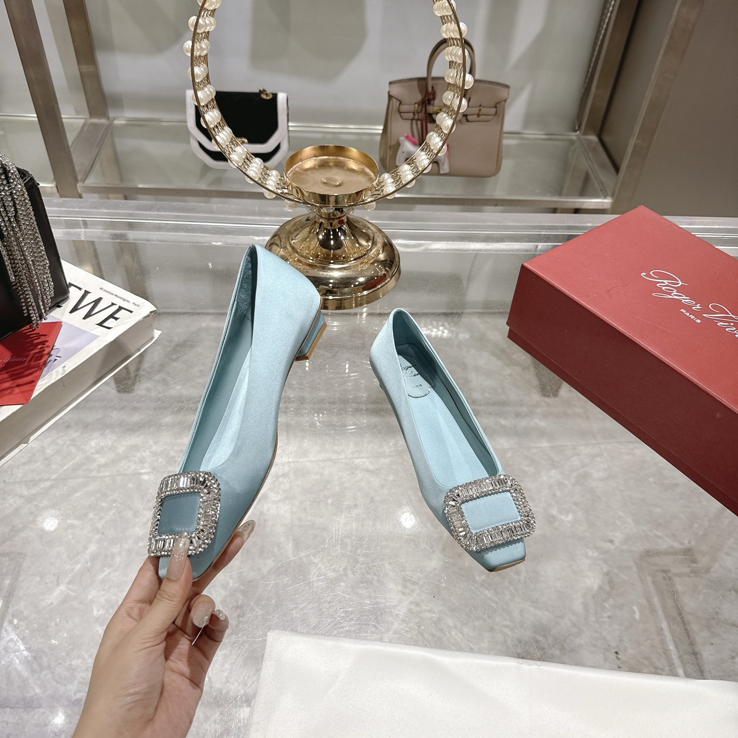 Roger Vivier Bell Vivier Silk Satin Pumps with Crystal Buckle 5 i1744872162934 547 0 3