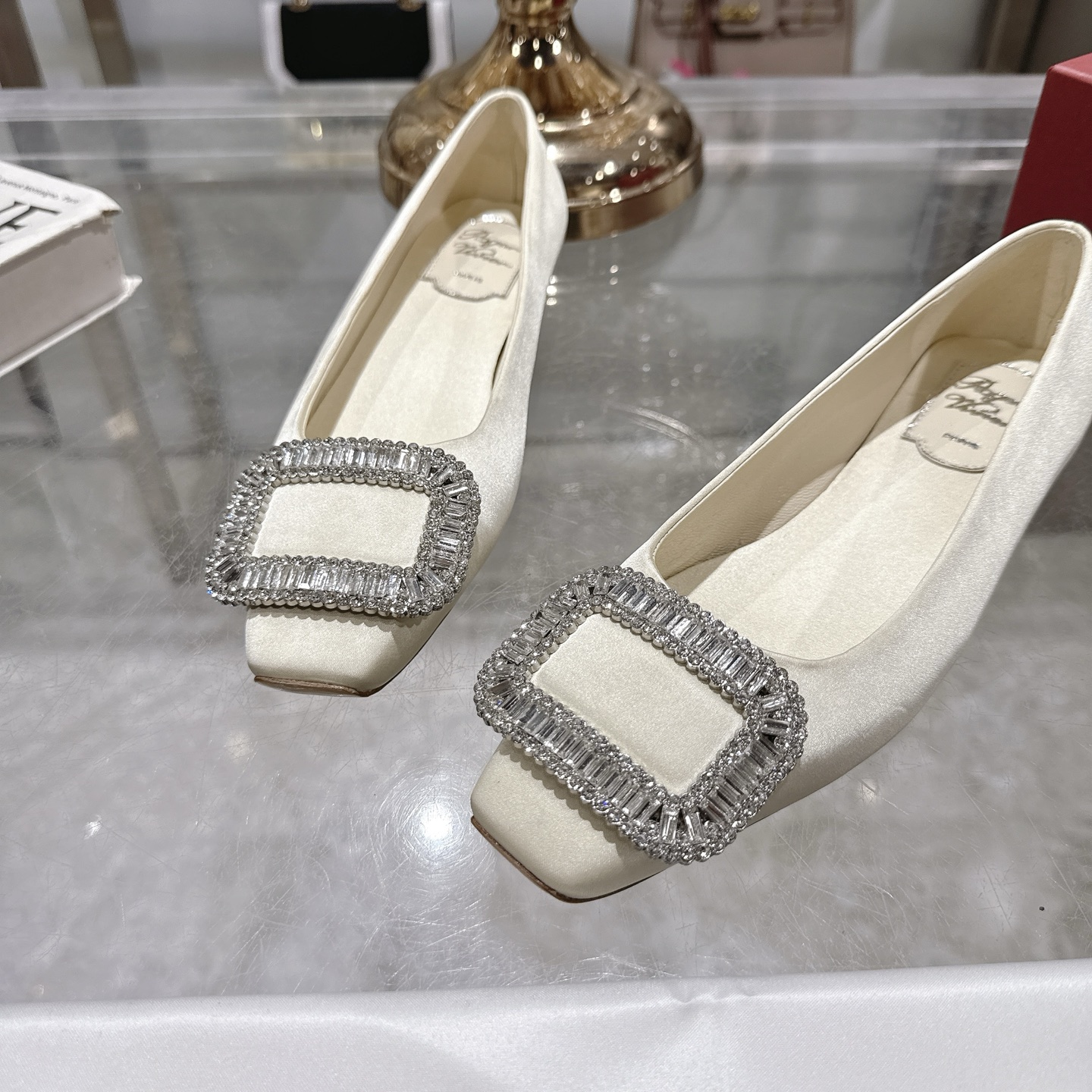 Roger Vivier Bell Vivier Silk Satin Crystal Buckle Women's Ballet Flats 9 i1744872305089 4016 0 7