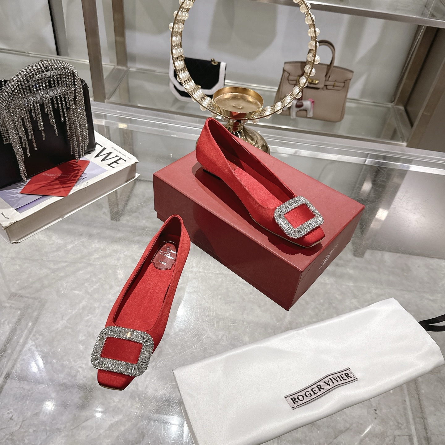 Roger Vivier Bell Vivier Silk Satin Pumps with Crystal Buckle 7 i1744872416132 5621 0 5
