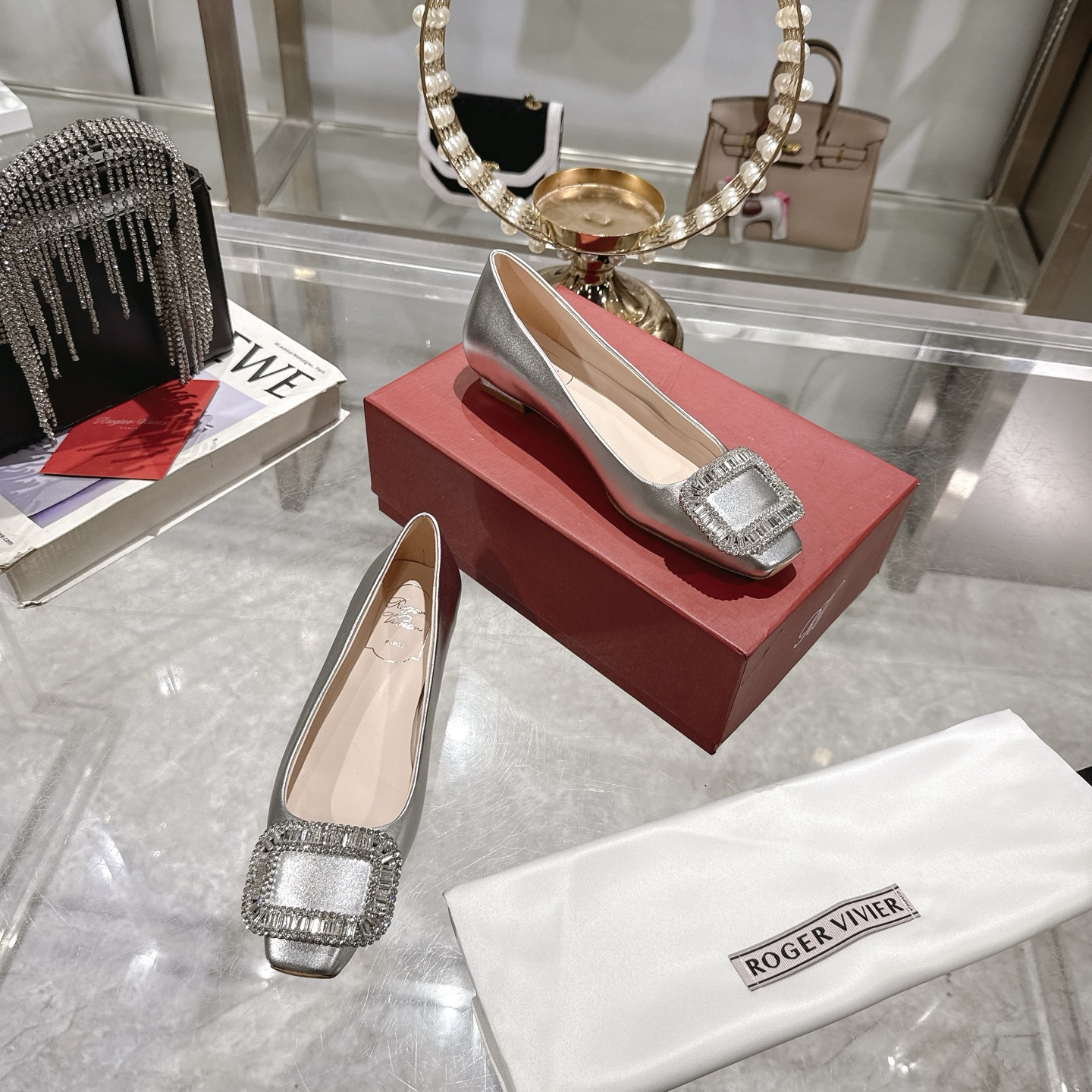 Roger Vivier Bell Vivier Crystal-Embellished Satin Ballet Flats 7 i1744872442270 9414 0 5