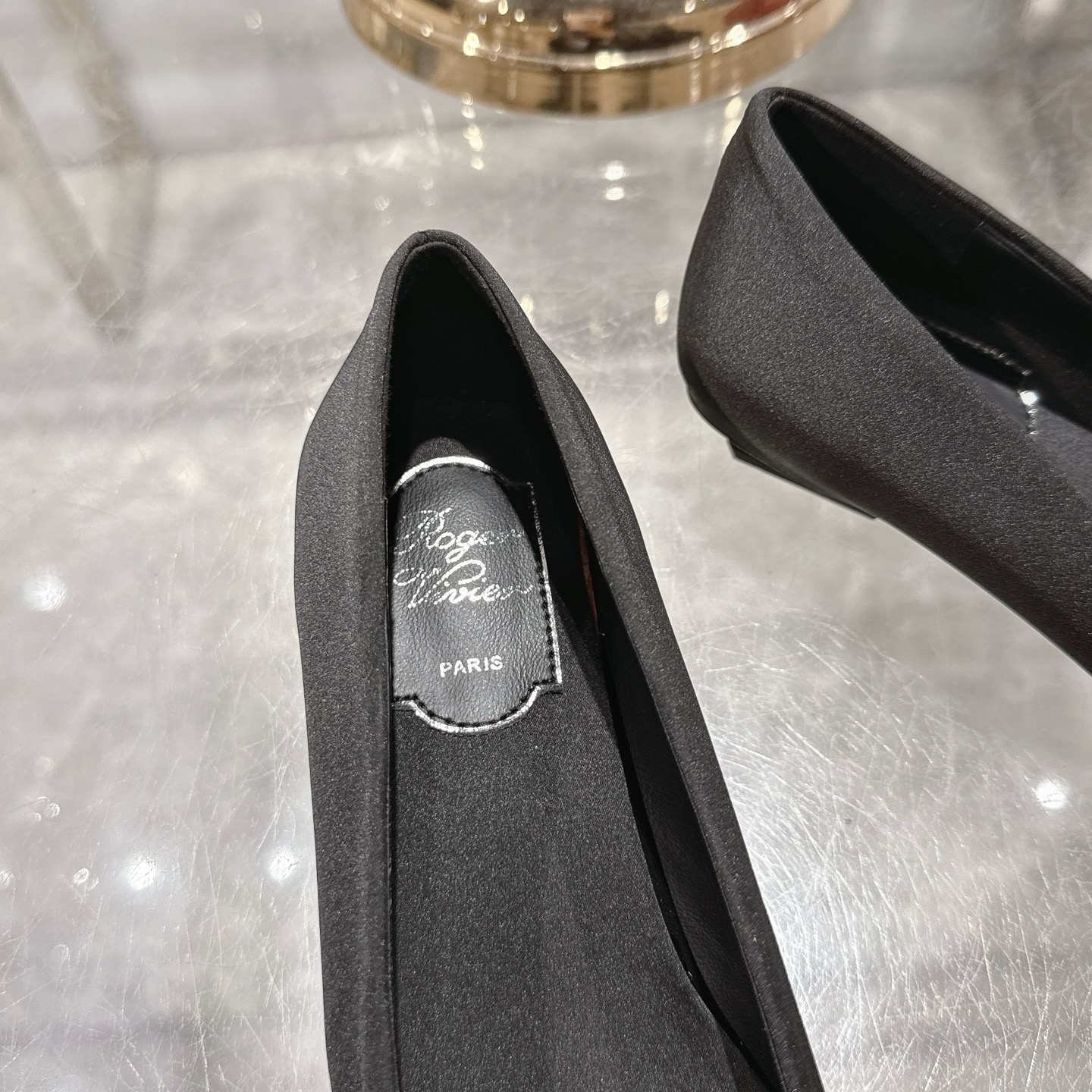 Roger Vivier Bell Vivier Silk Satin Embellished Women's Ballet Flats 10 i1744872606466 5448 0 8