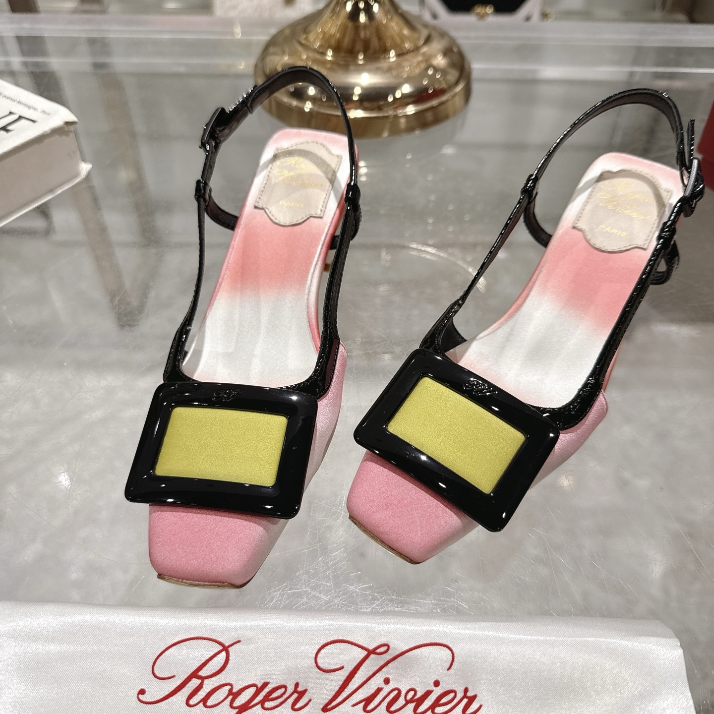 Roger Vivier Slingback Heels with Block Heel and Iconic Buckle 9 i1745392098405 419 0 7