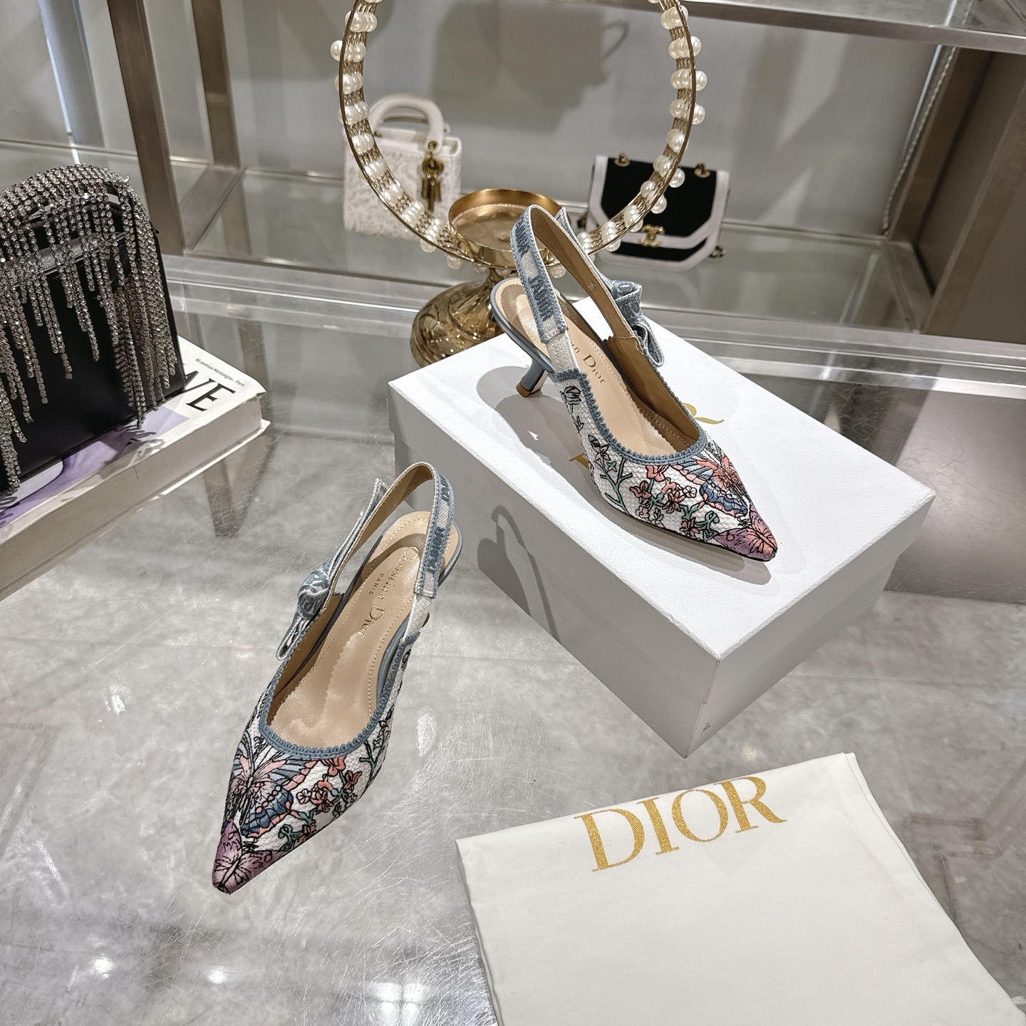 Dior Slingback Pumps Embroidered Woven Pointed Toe Heels 7 i1745487218156 3881 0 5