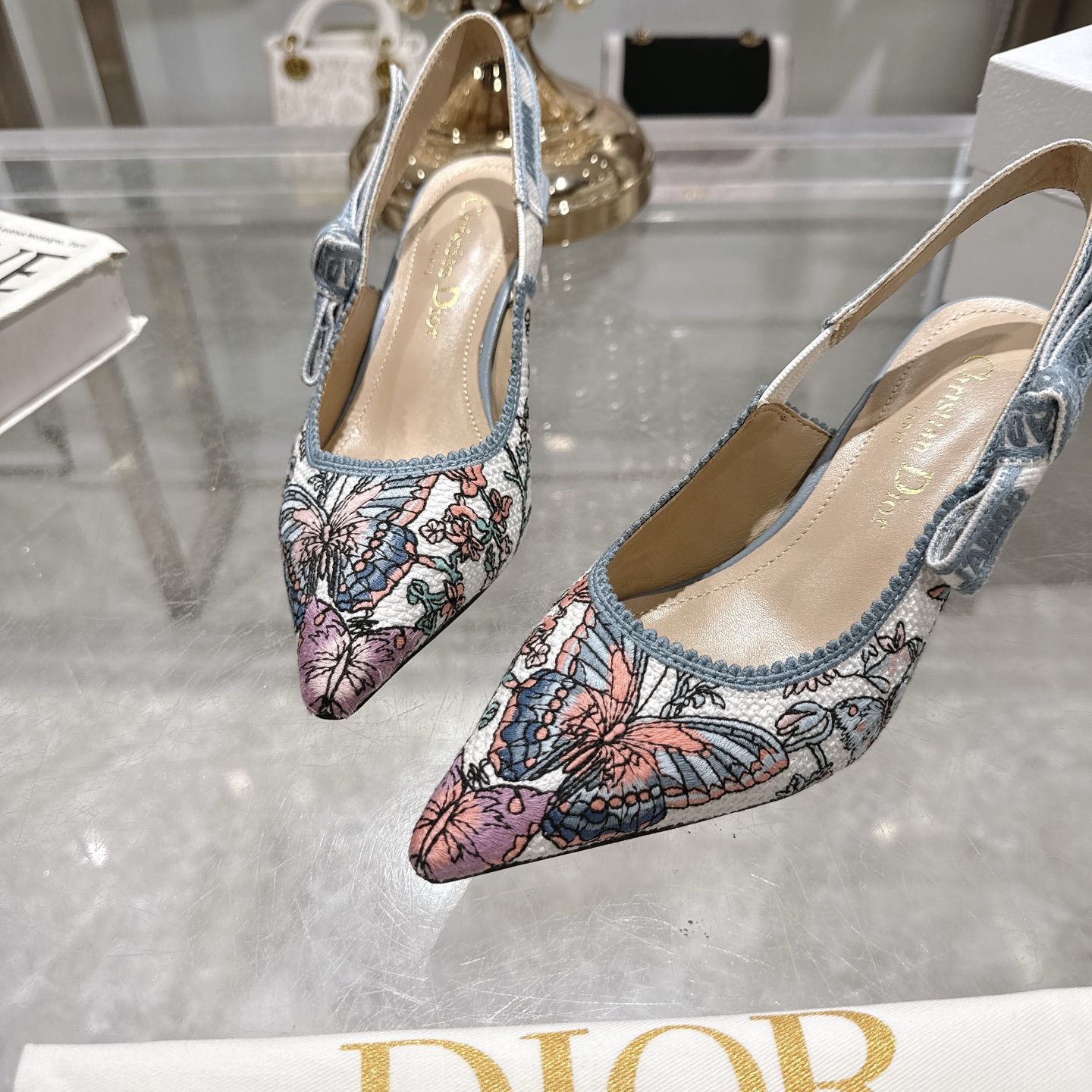 Dior Slingback Pumps Embroidered Woven Pointed Toe Heels 9 i1745487221244 2269 0 7