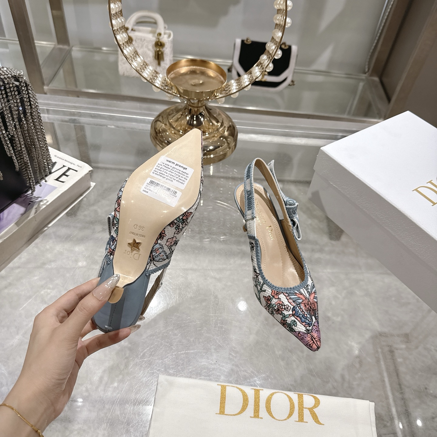 Dior Slingback Pumps Embroidered Woven Pointed Toe Heels 10 i1745487221275 4501 0 8