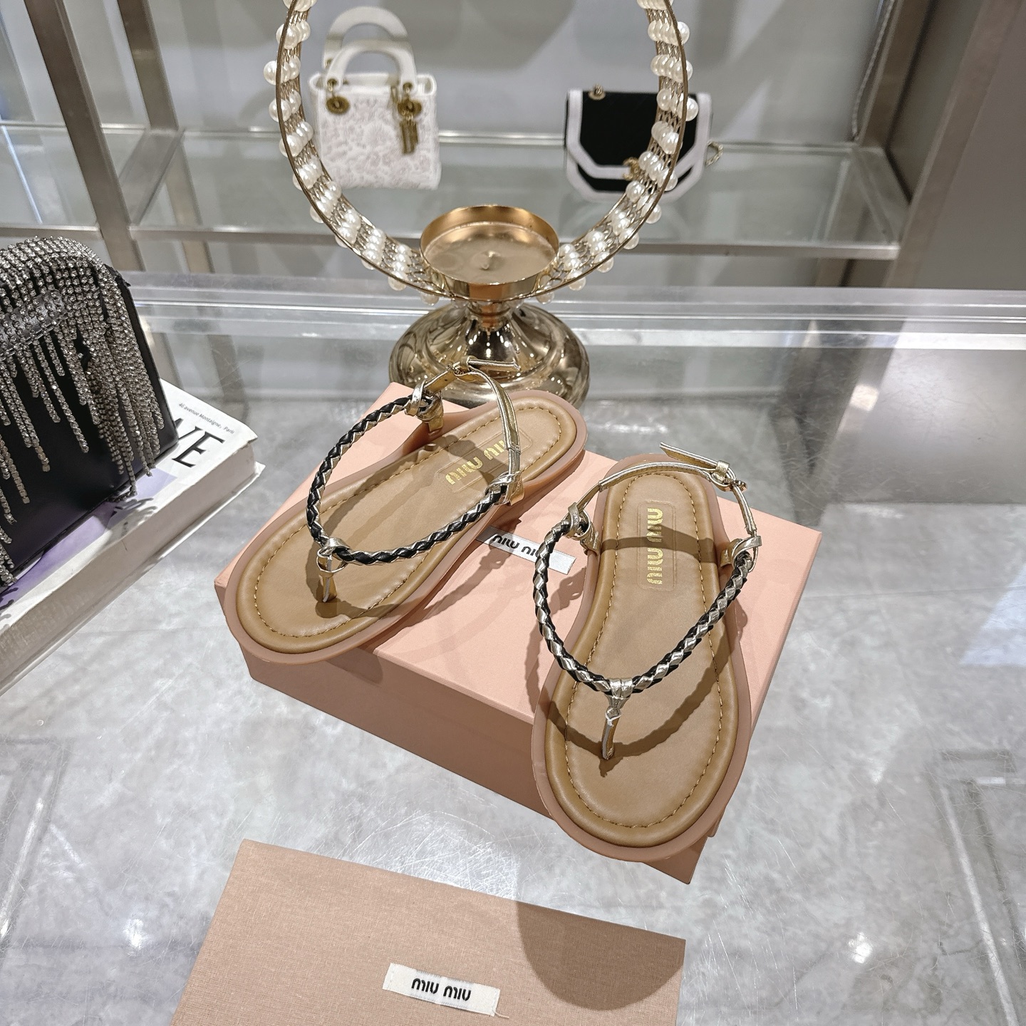 Miu Miu 25SS Braided Leather Thong Sandals - Luxurious Comfort & Style 1 Miu Miu 25SS Braided Leather Thong Sandals - Luxurious Comfort & Style