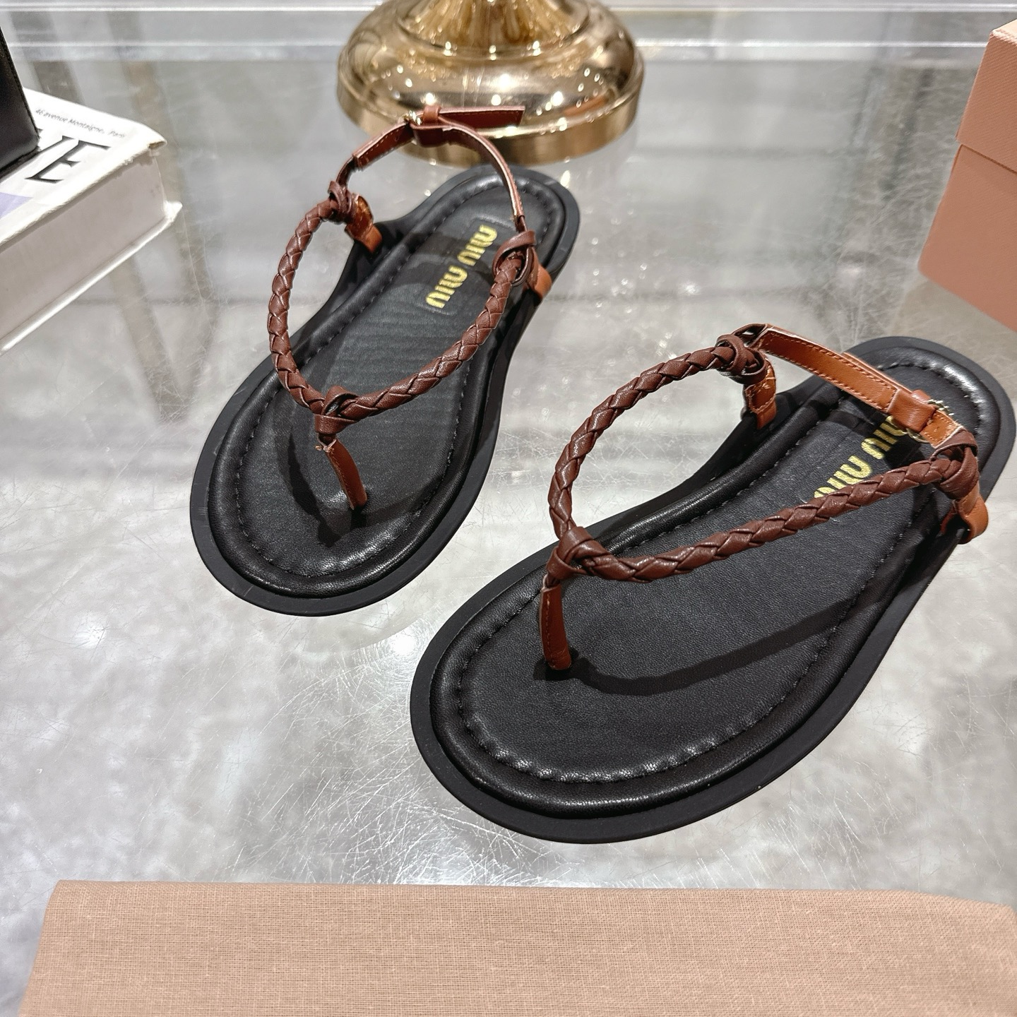 Miu Miu 25SS Braided Thong Sandals - Chic Summer Flats for Women 9 i1745729770335 4323 0 7